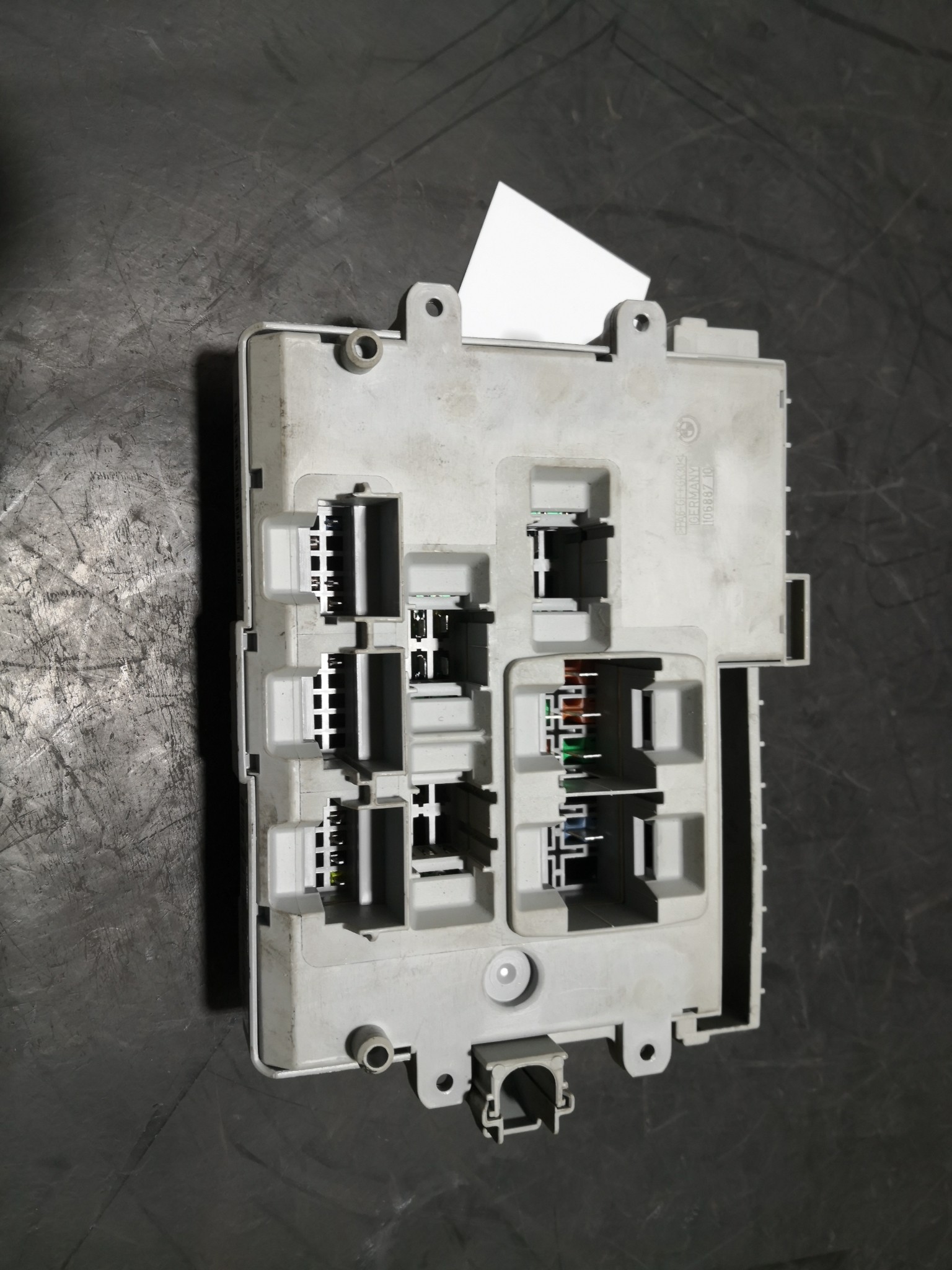 Caixa dos Fusíveis BMW 3 (E90) | 04 - 12 Imagem-1