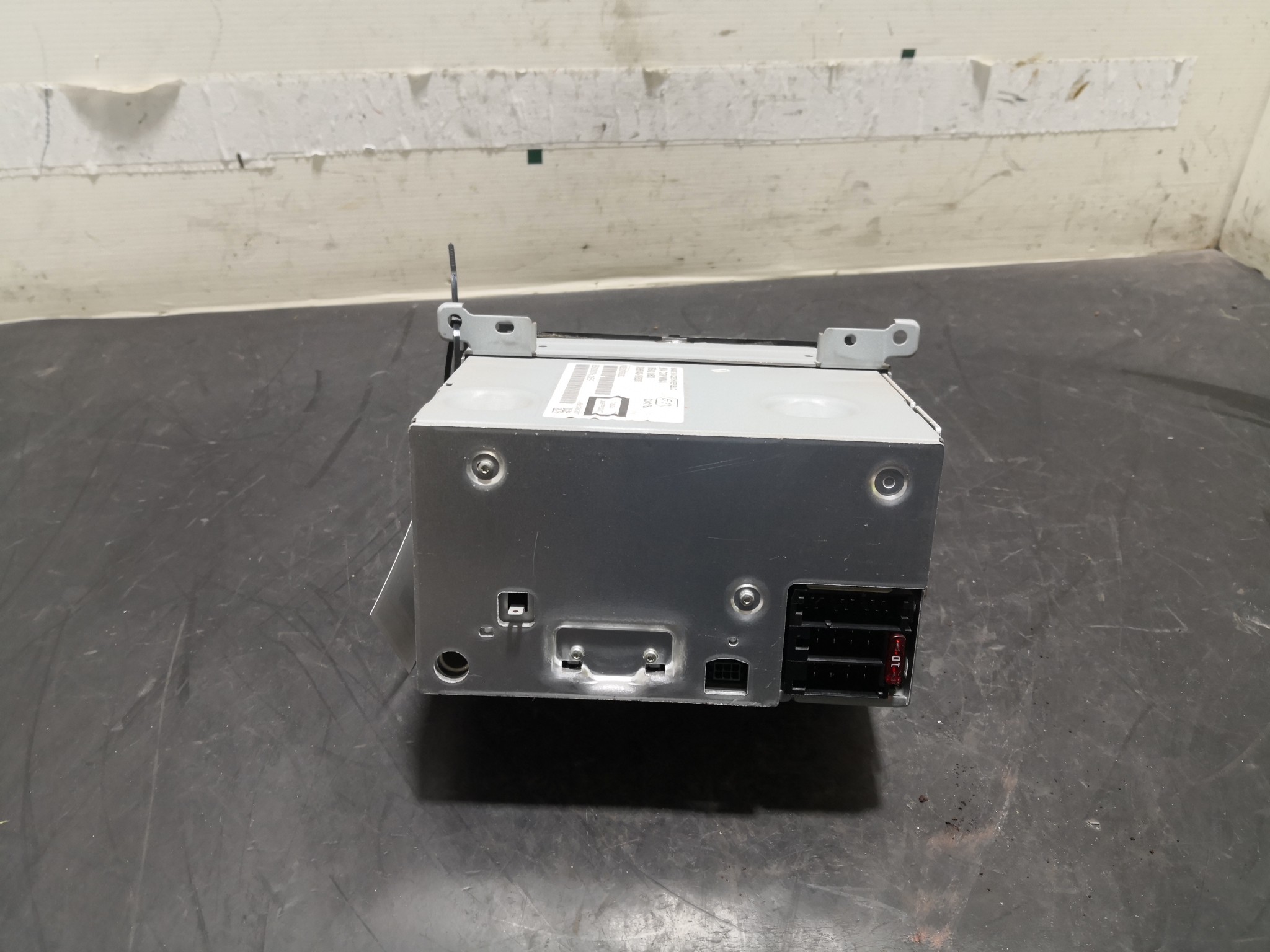 Rádio KIA CEED SW (ED) | 07 - 12 Imagem-2