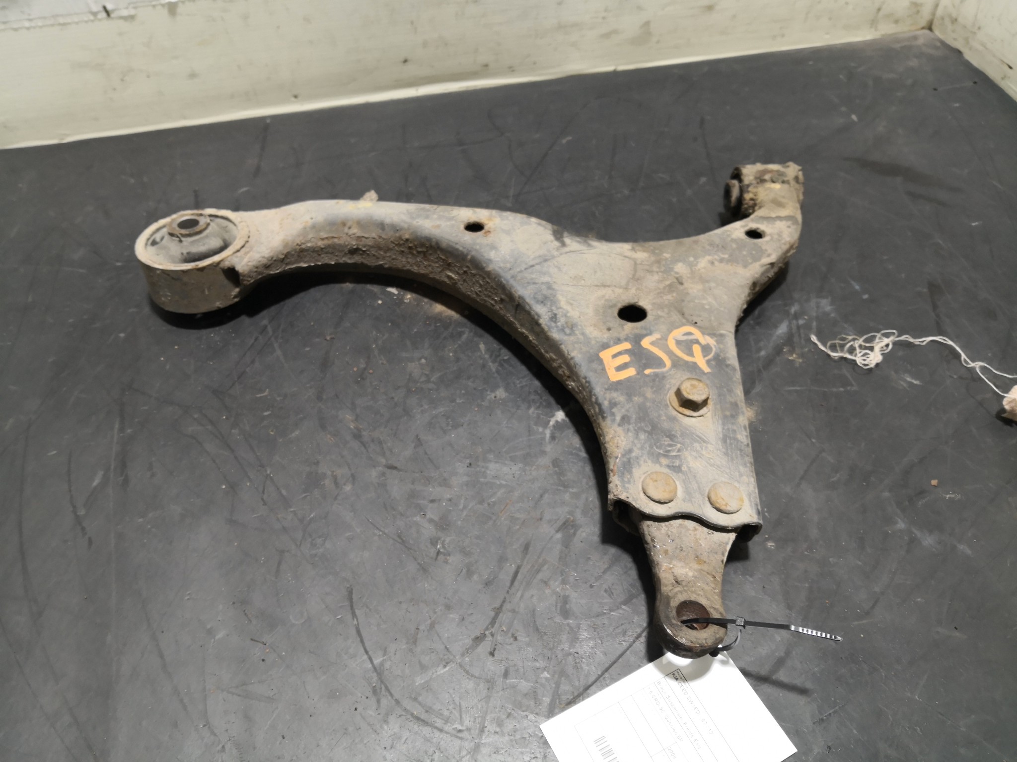 Braço Suspensão Frente Esq KIA - ID S_103345