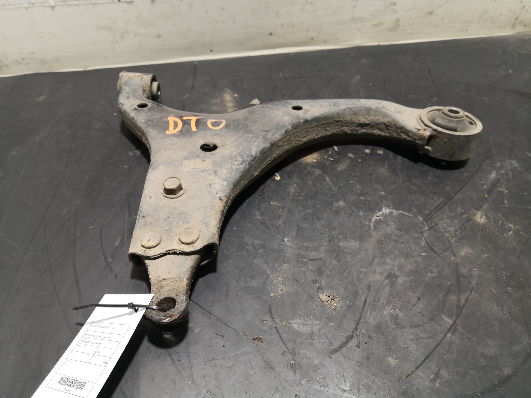 Braço Suspensão Frente Dto KIA - ID S_103346