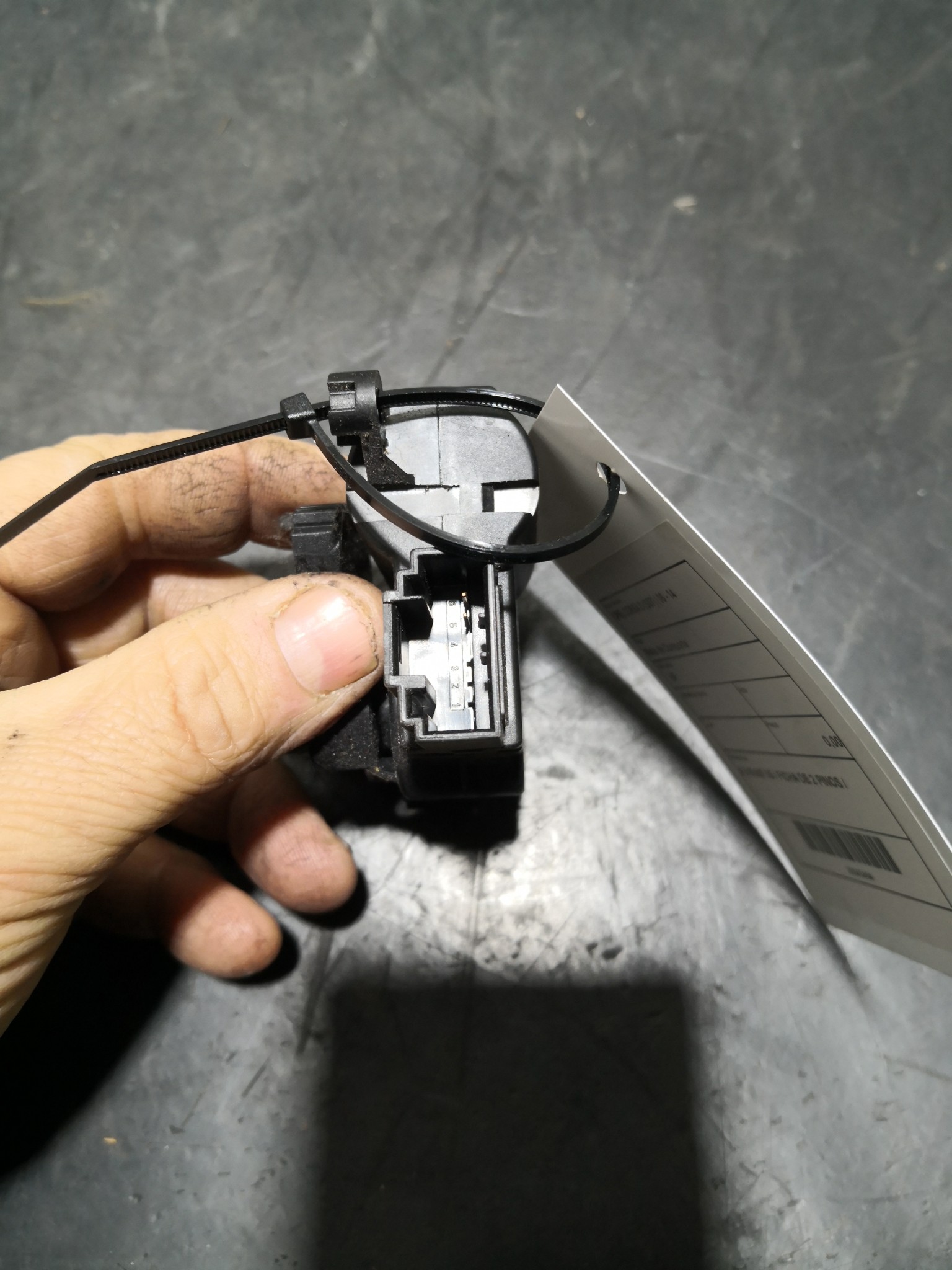 Motor de Comporta OPEL CORSA D (S07) | 06 - 14 Imagem-1