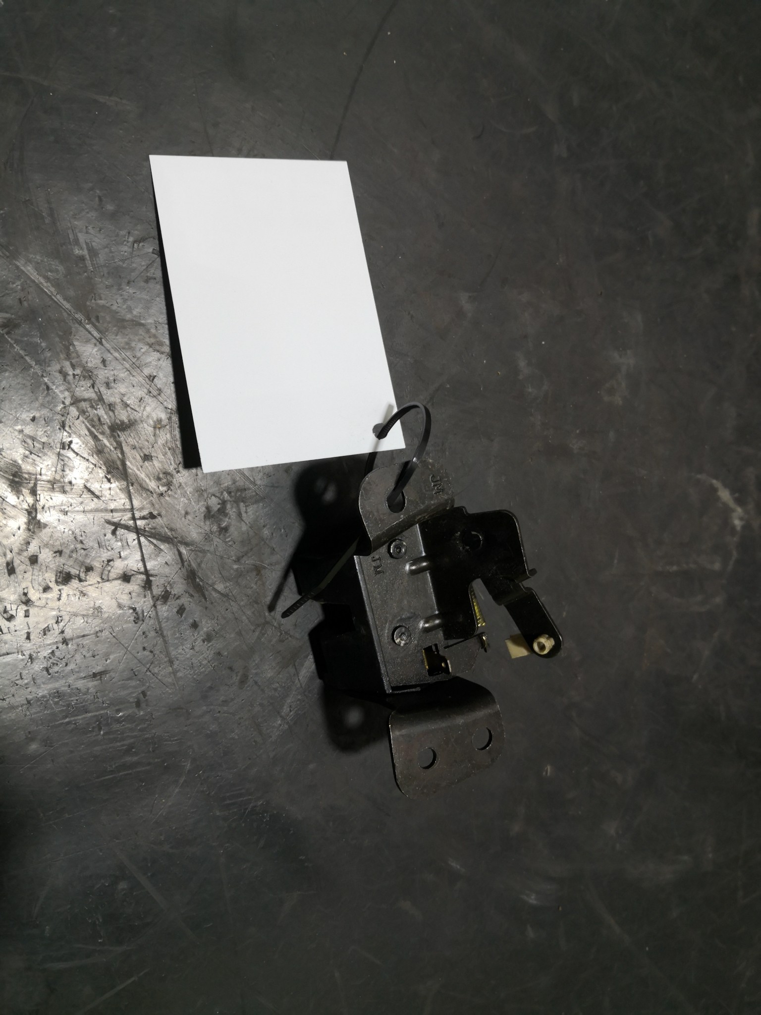 Fecho da Mala HYUNDAI TUCSON (JM) | 04 -  Imagem-1