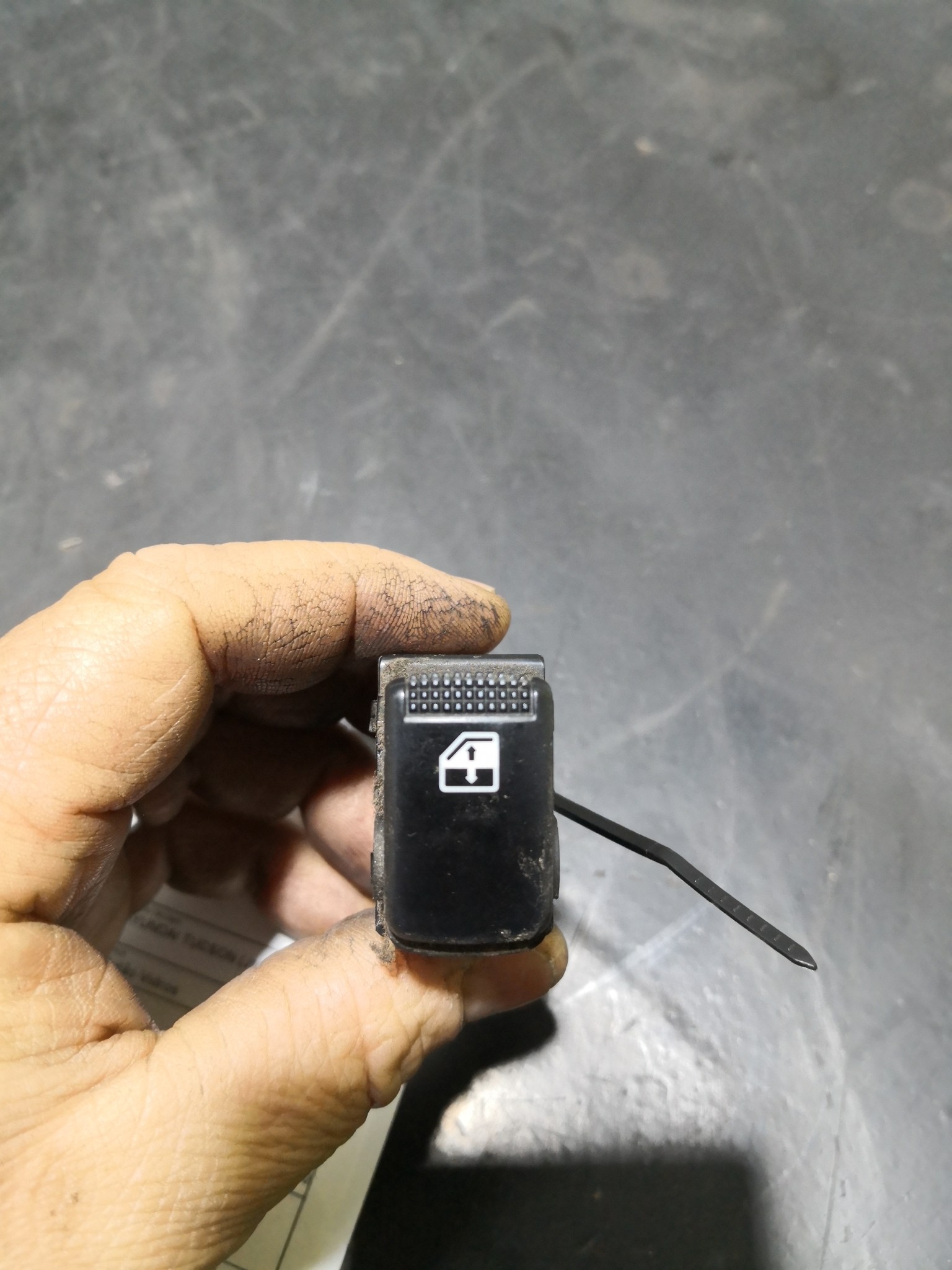 Botão Vidros HYUNDAI - ID S_103540