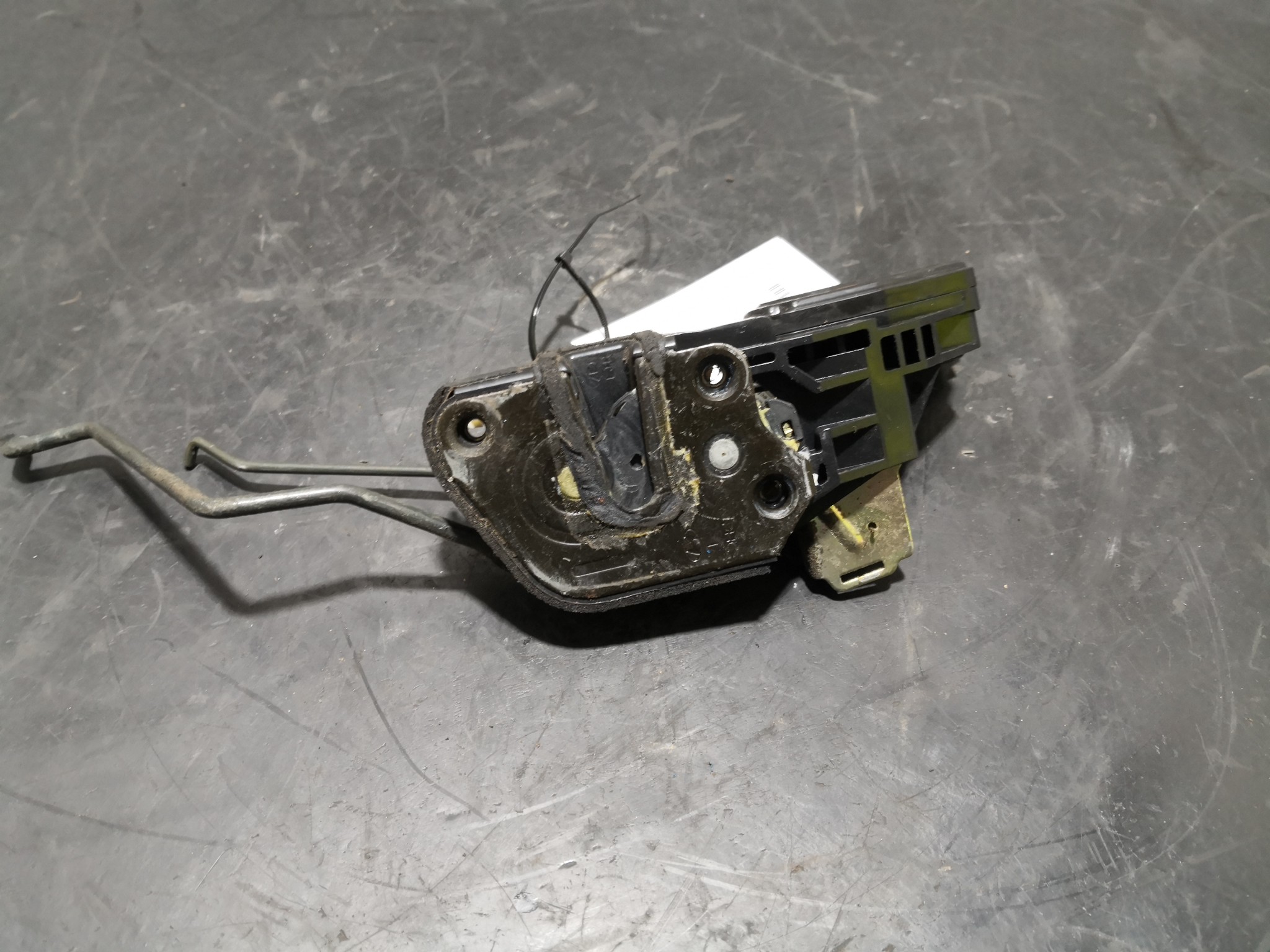 Fecho da Porta Frente Esq HYUNDAI TUCSON (JM) | 04 -  Imagem-3