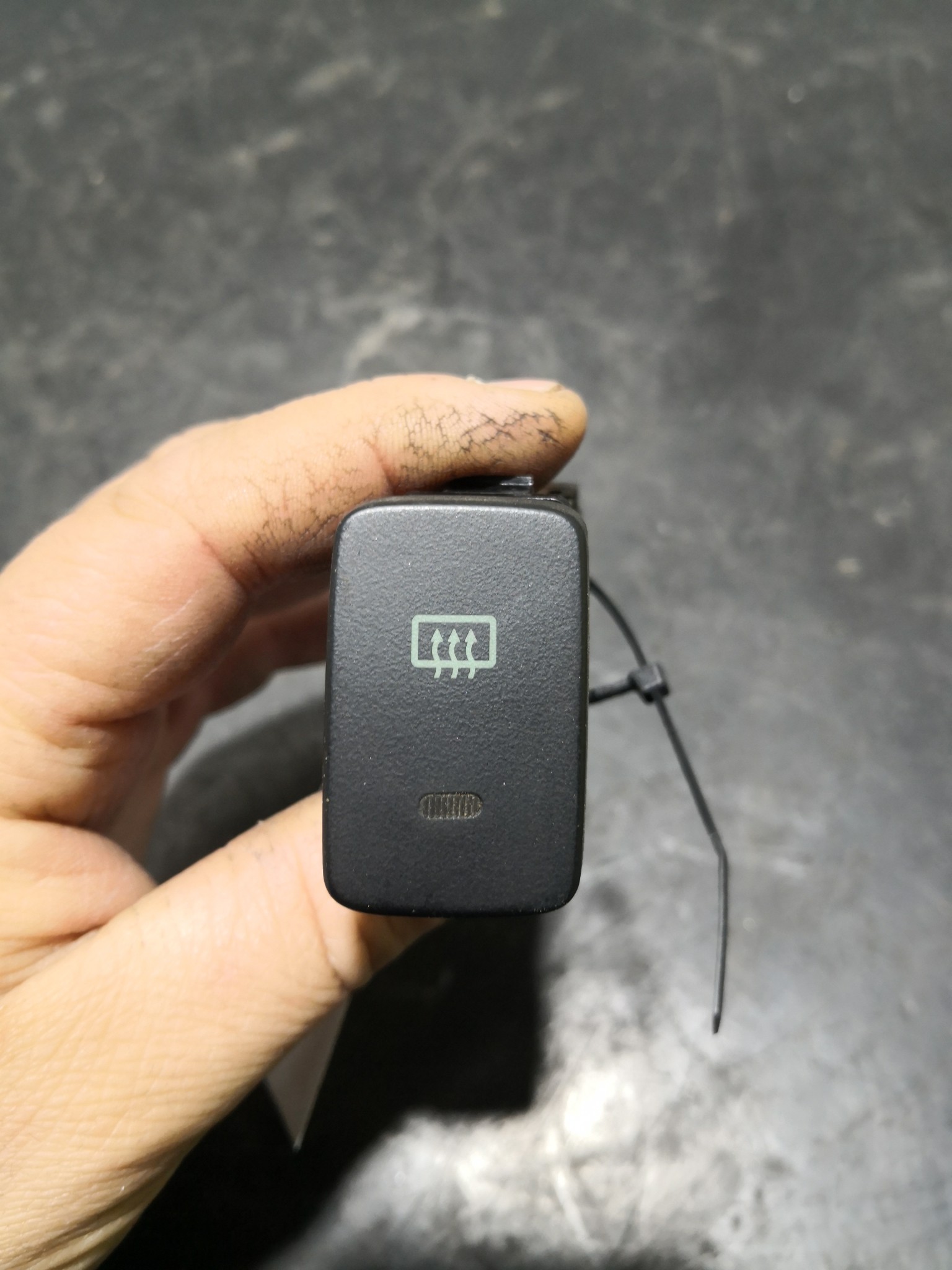 Botão Desembaciador HYUNDAI TUCSON (JM) | 04 -  Imagem-1