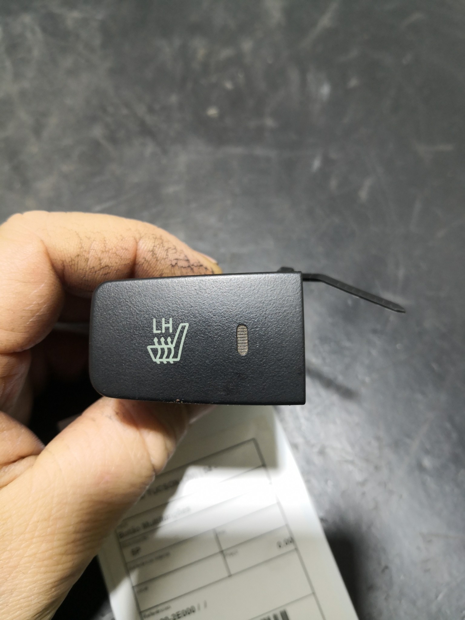 Botão Multifunções HYUNDAI TUCSON (JM) | 04 -  Imagem-1