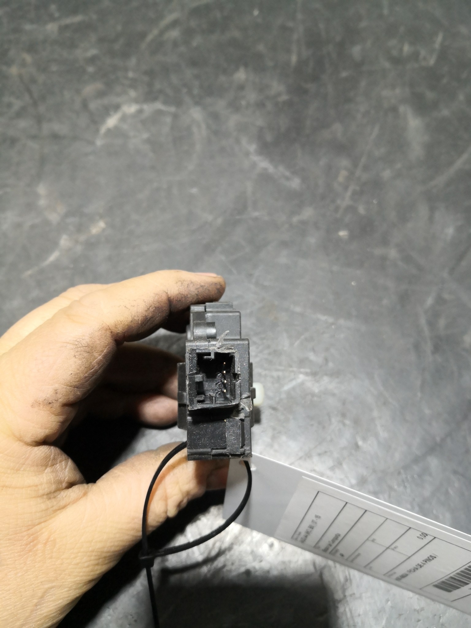 Motor de Comporta AUDI A4 (8K2, B8) | 07 - 15 Imagem-1