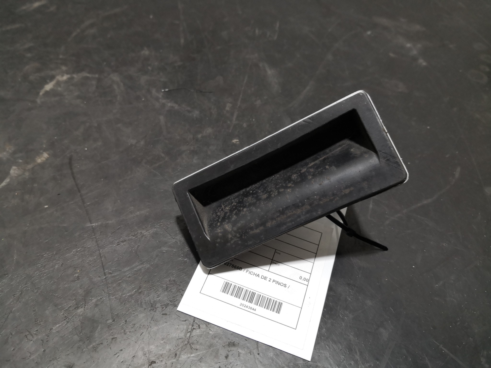 Botão Mala Eletrico AUDI A4 (8K2, B8) | 07 - 15 Imagem-2