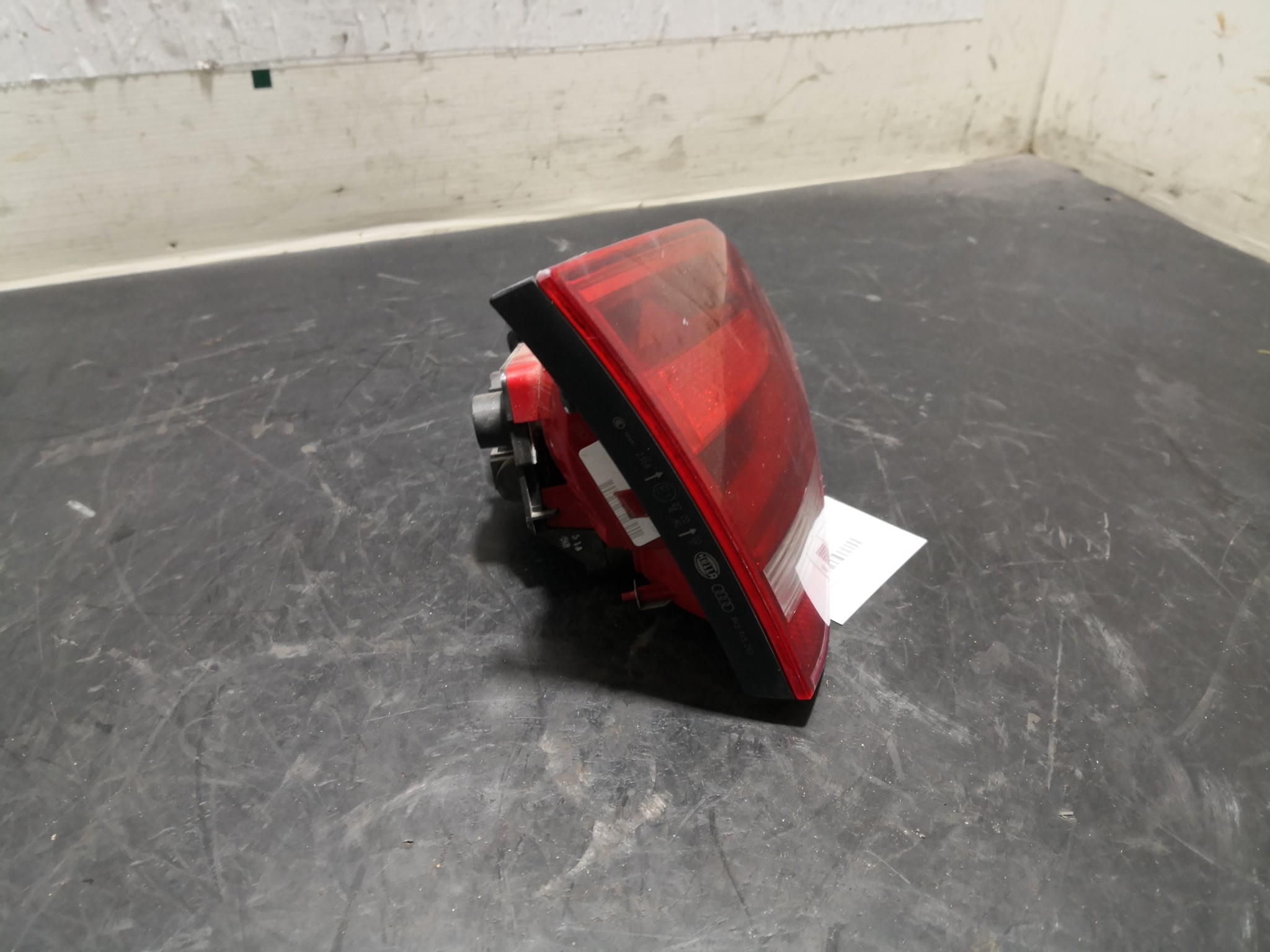 Farolim Mala AUDI A4 (8K2, B8) | 07 - 15 Imagem-1