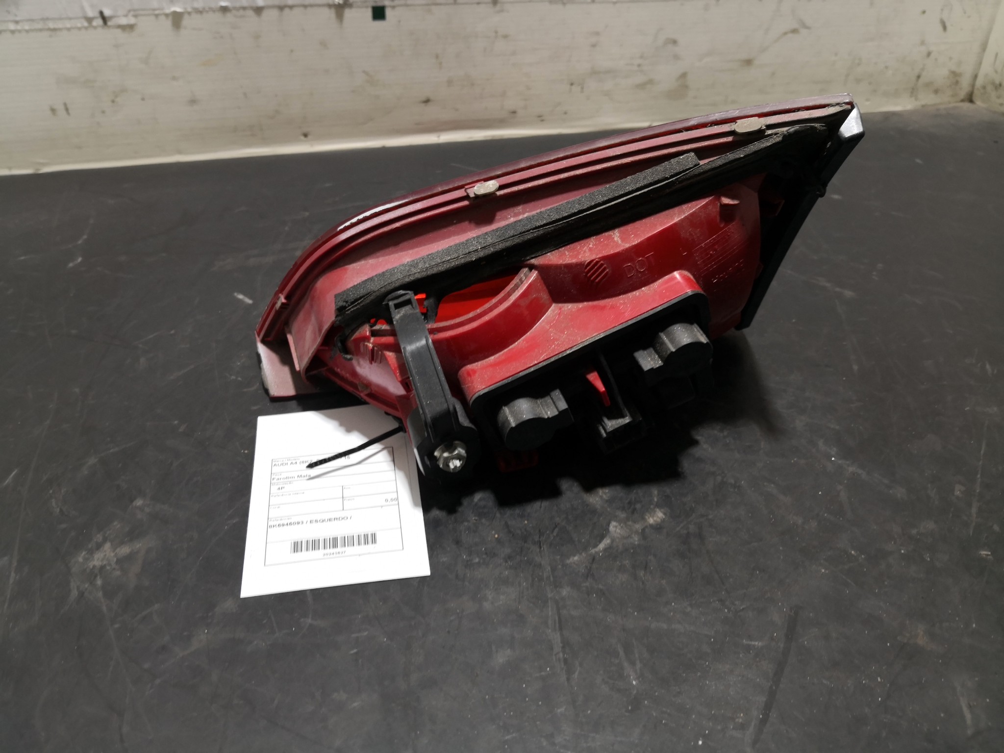 Farolim Mala AUDI A4 (8K2, B8) | 07 - 15 Imagem-2