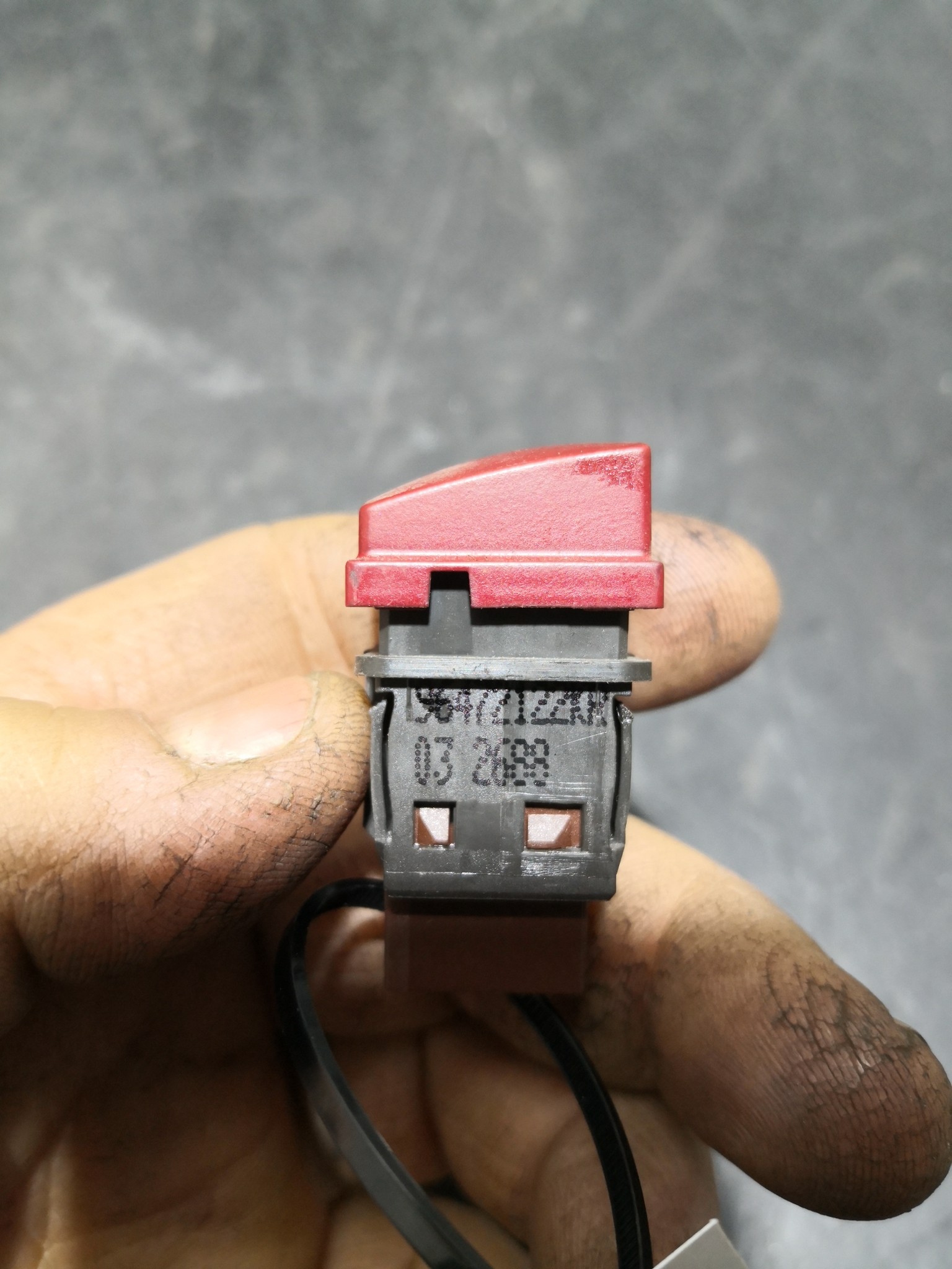 Botão 4 Piscas PEUGEOT 207 (WA_, WC_) | 06 - 15 Imagem-2