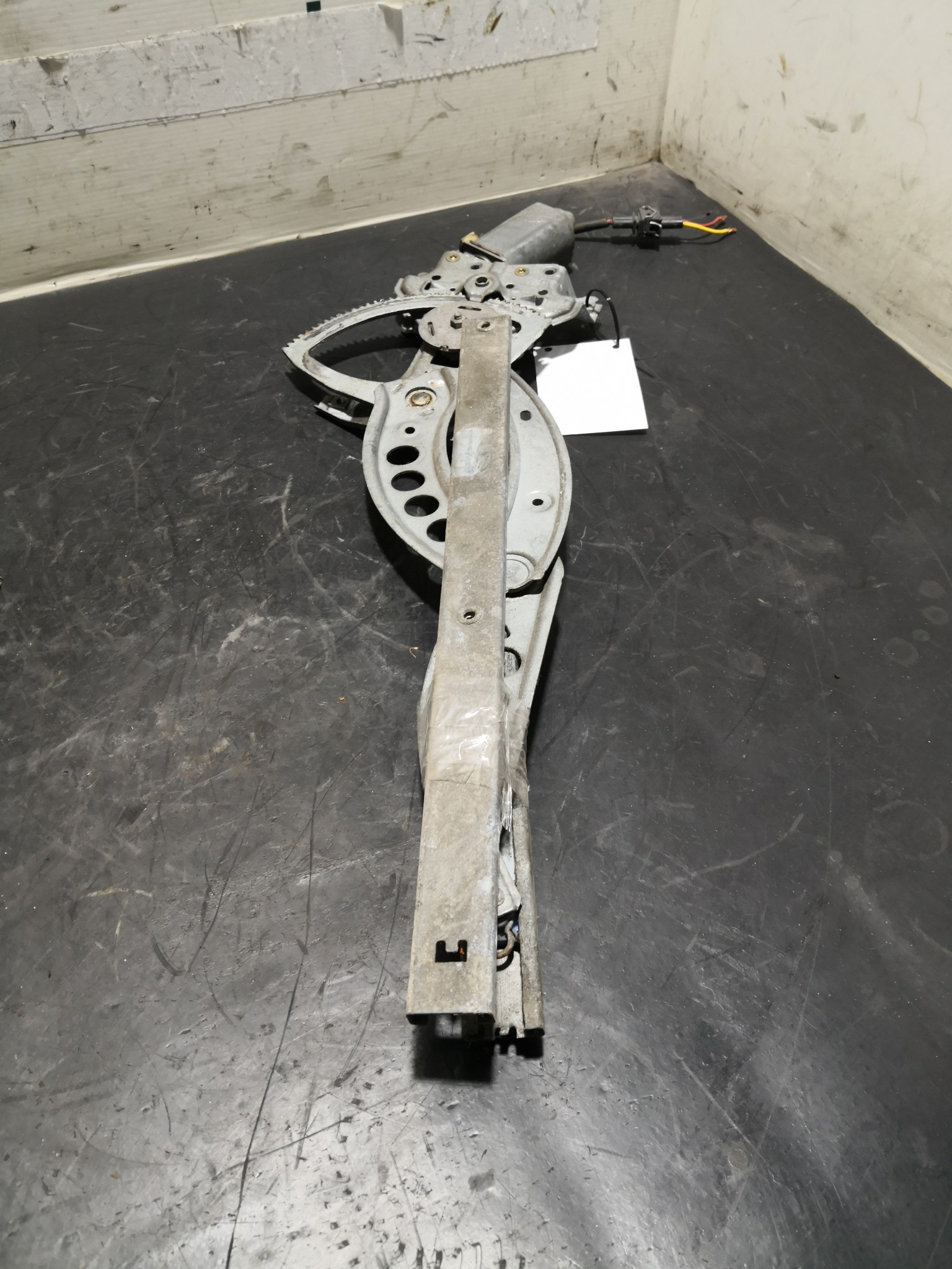 Elevador Frente Dto Electrico VOLKSWAGEN PASSAT (315, 3A5) | 88 - 96 Imagem-2