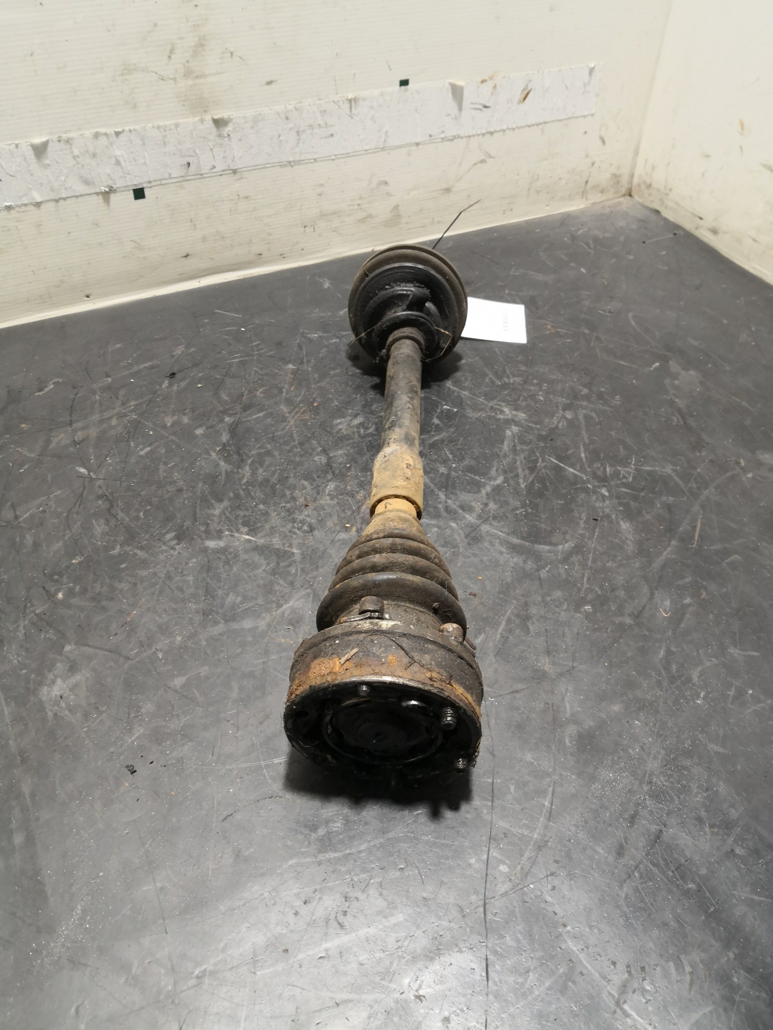 Transmissão Esq VOLKSWAGEN PASSAT (3A2, 35I) | 88 - 97 Imagem-1