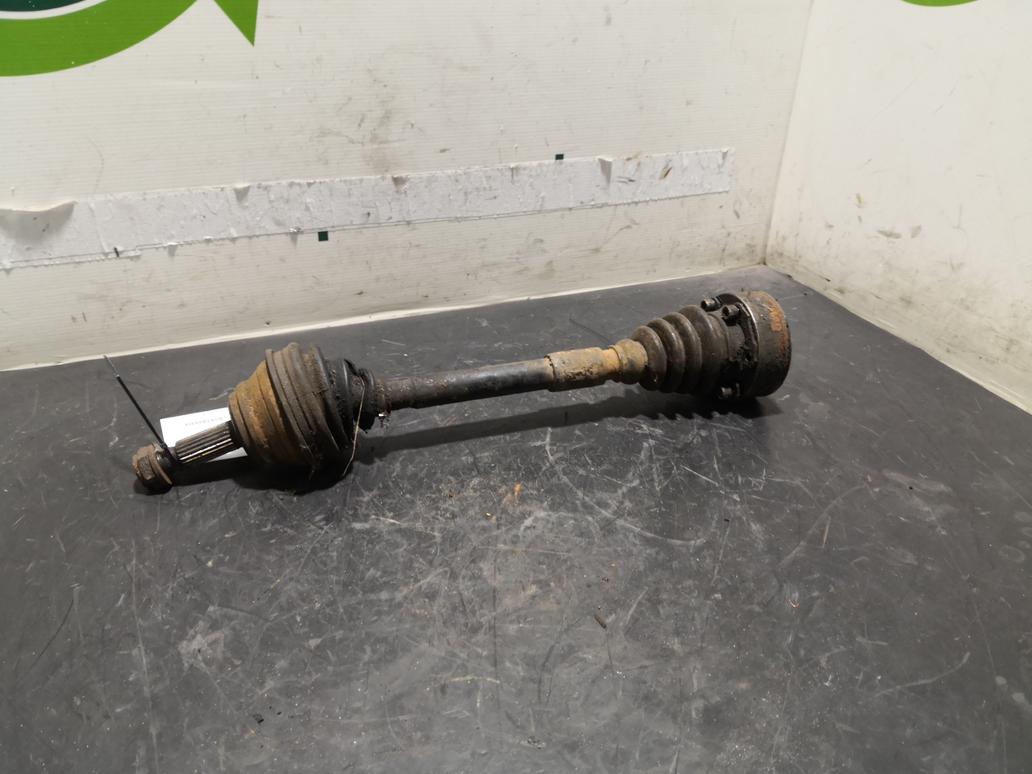 Transmissão Esq VOLKSWAGEN PASSAT (3A2, 35I) | 88 - 97 Imagem-2