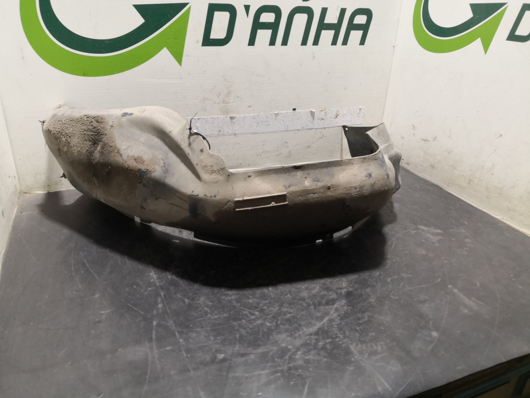 Cave de Roda Esq VOLKSWAGEN PASSAT (3A2, 35I) | 88 - 97 Imagem-1