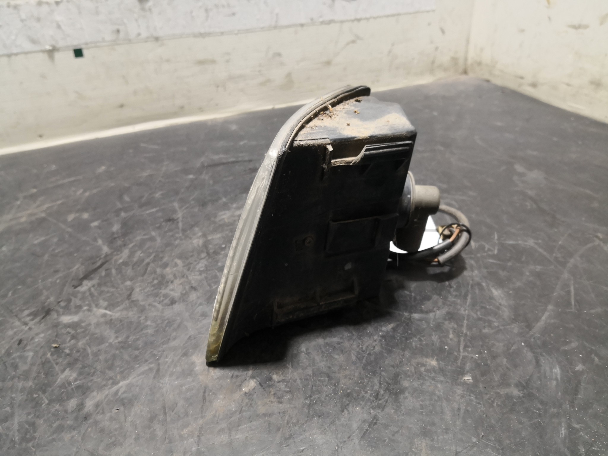 Farolim de Pisca Frente Dto VOLKSWAGEN PASSAT (3A2, 35I) | 88 - 97 Imagem-2