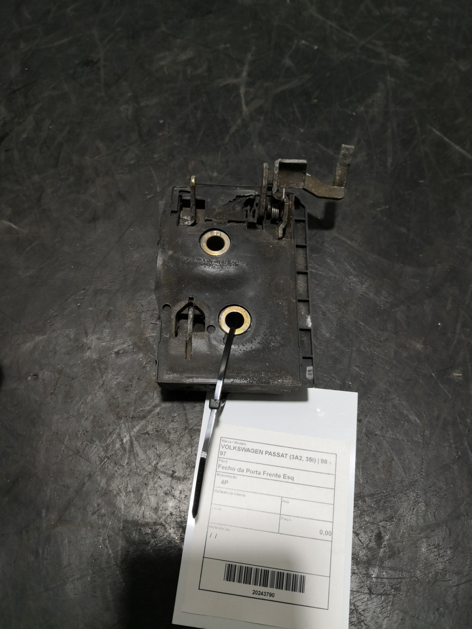 Fecho da Porta Frente Esq VOLKSWAGEN - ID S_103789