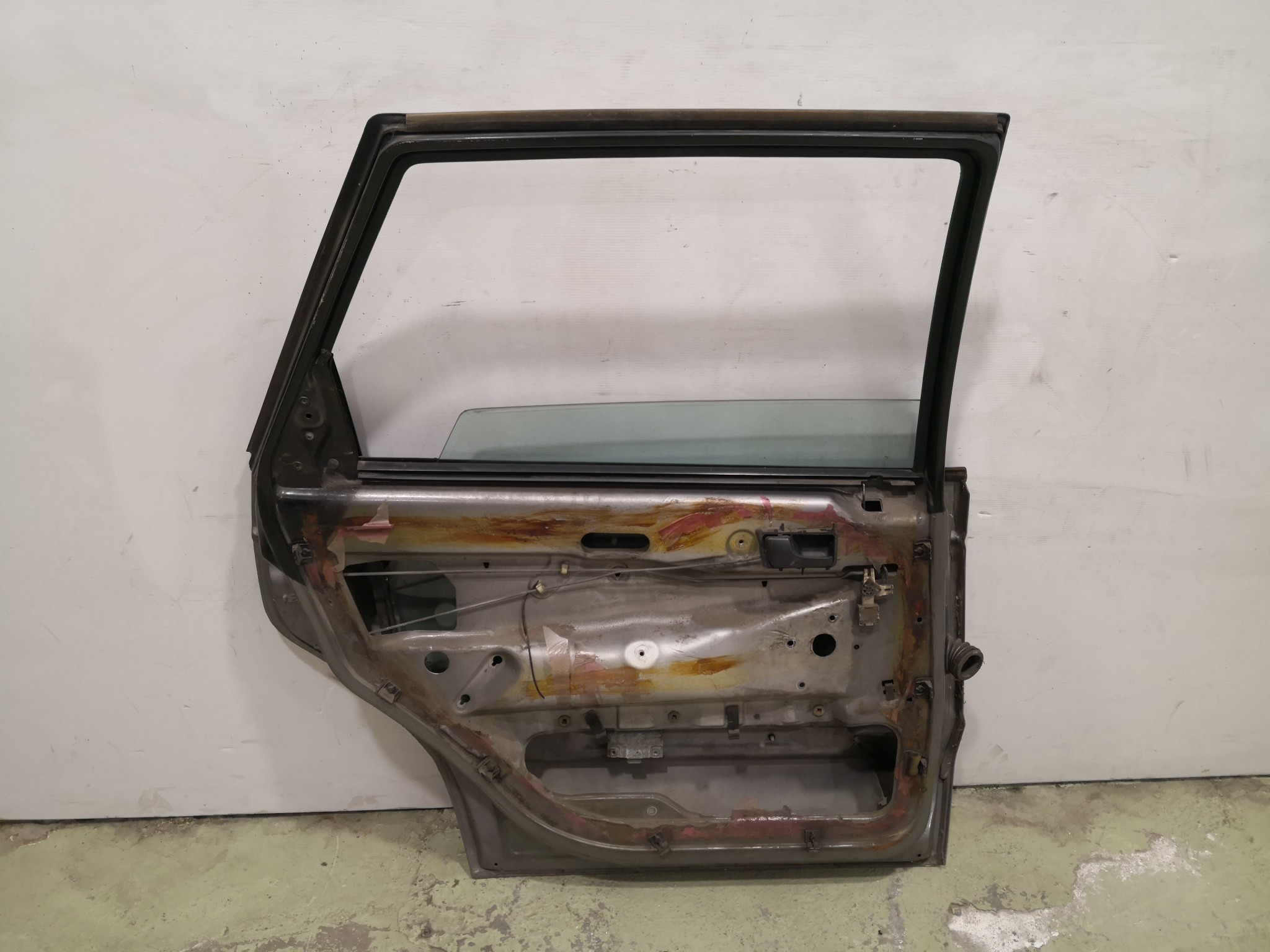 Porta Trás Esq VOLKSWAGEN PASSAT (3A2, 35I) | 88 - 97 Imagem-2