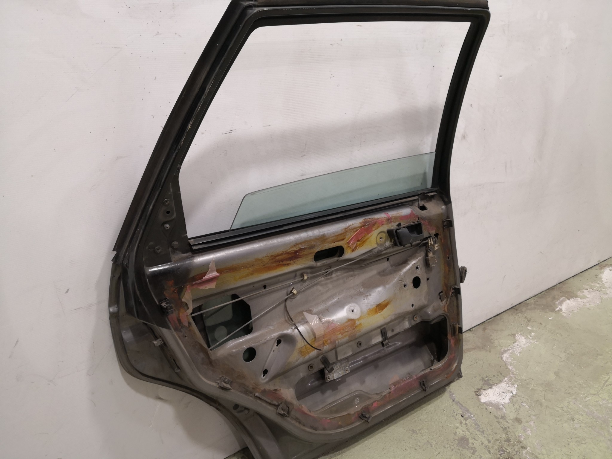 Porta Trás Esq VOLKSWAGEN PASSAT (3A2, 35I) | 88 - 97 Imagem-3