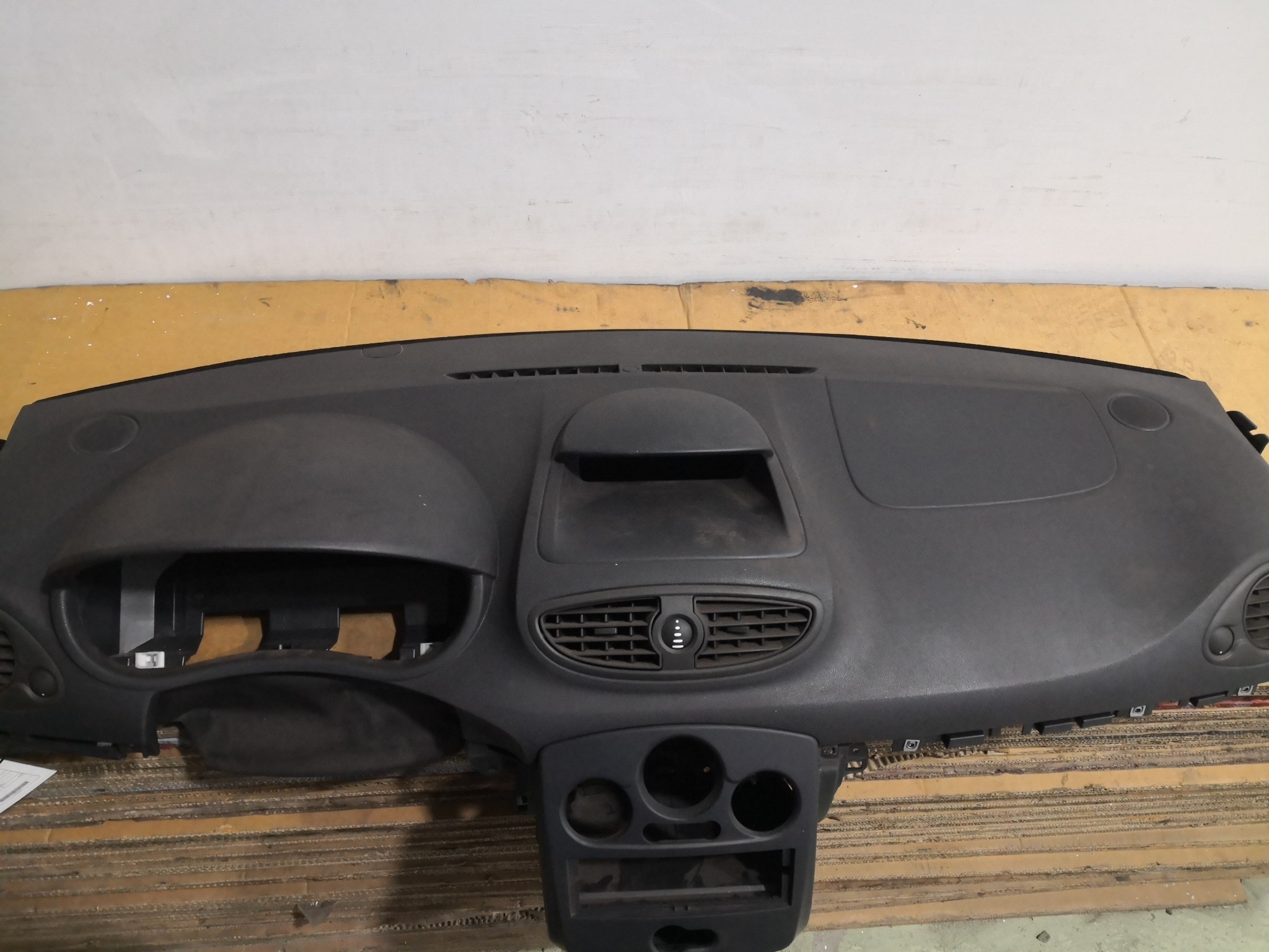 Tablier RENAULT CLIO III (BR0/1, CR0/1) | 05 -  Imagem-1