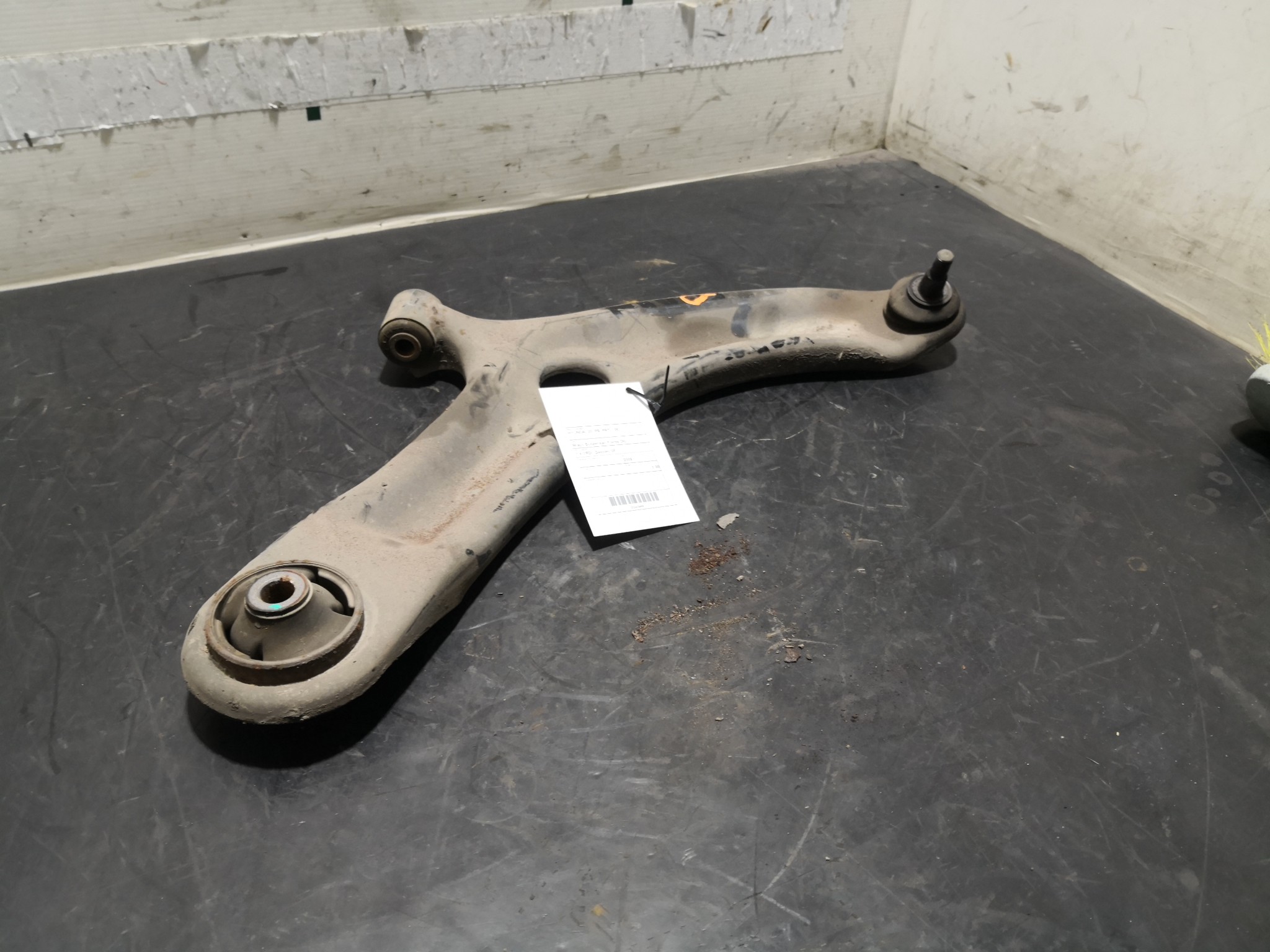 Braço Suspensão Frente Dto HYUNDAI - ID S_103968