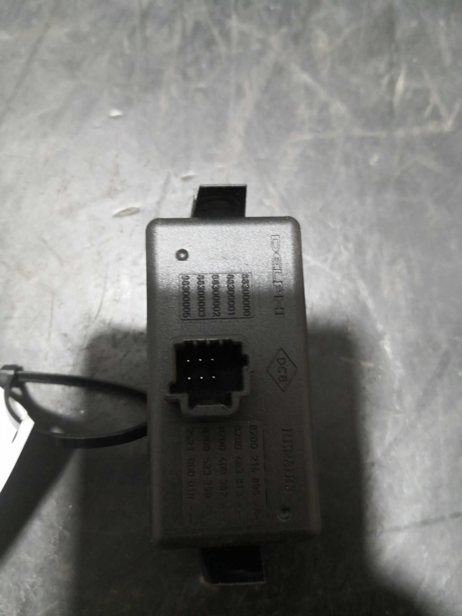 Botão 4 Piscas RENAULT - ID S_104012