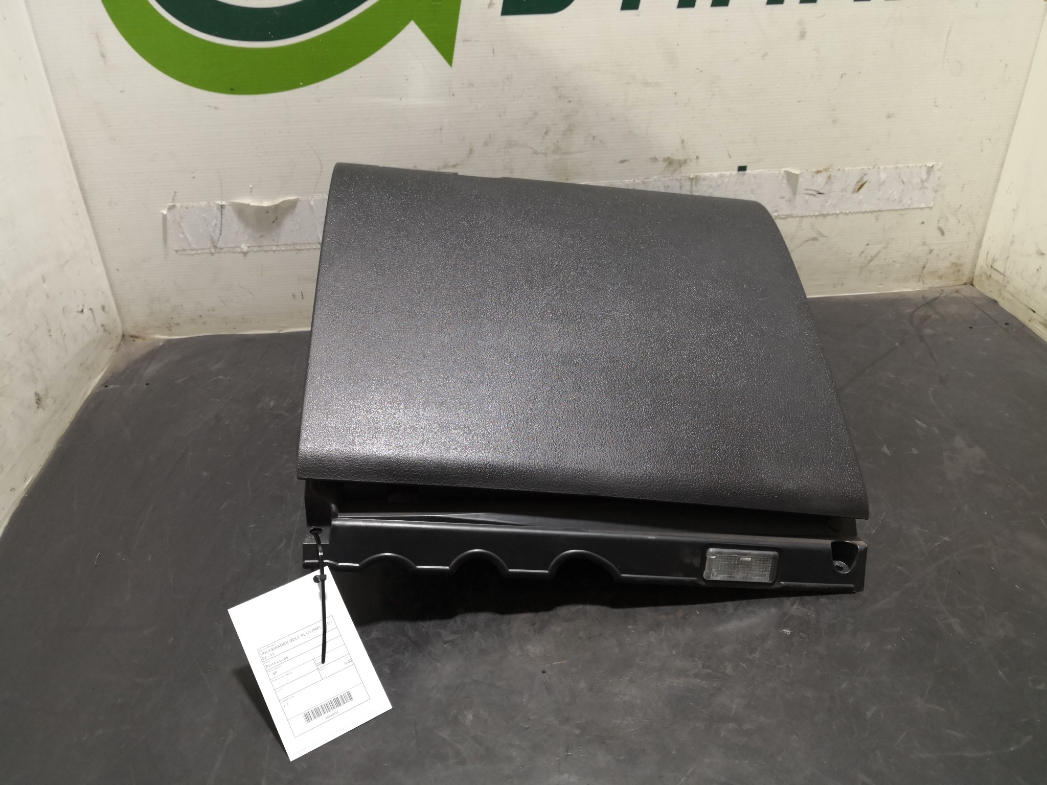 Porta Luvas VOLKSWAGEN - ID S_104034