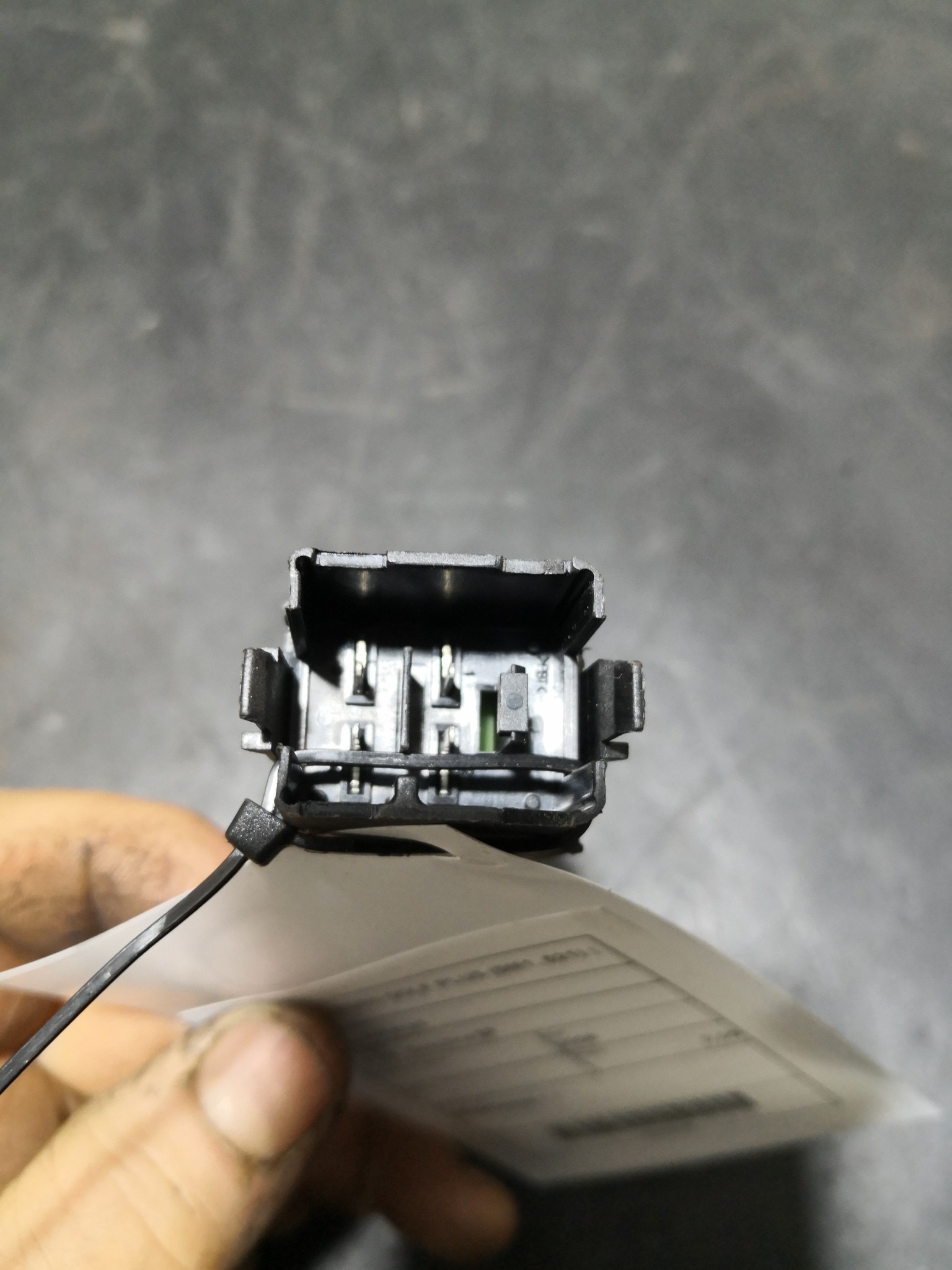 Botão 4 Piscas VOLKSWAGEN - ID S_104043