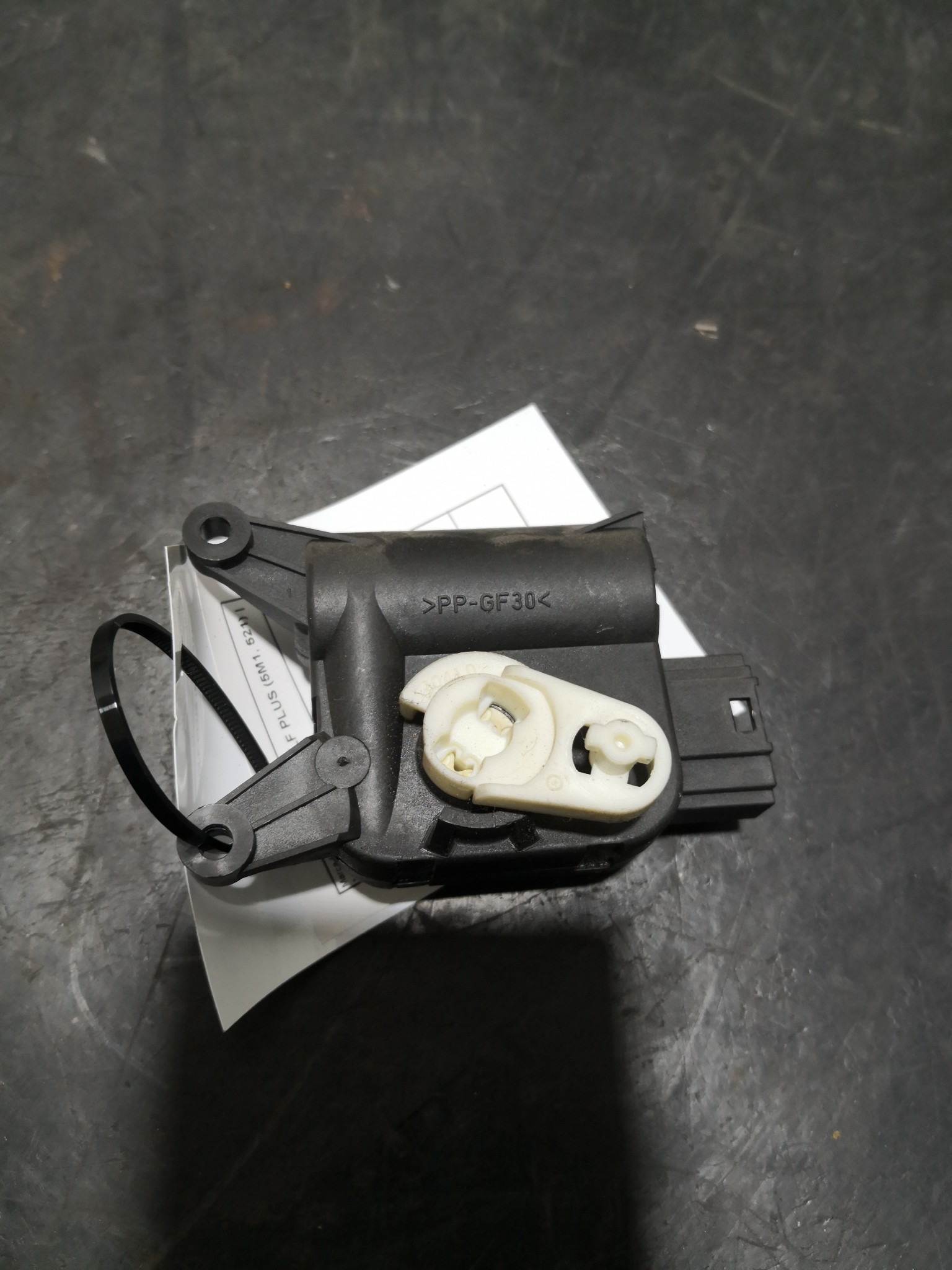 Motor de Comporta VOLKSWAGEN GOLF PLUS (5M1, 521) | 04 - 13 Imagem-2