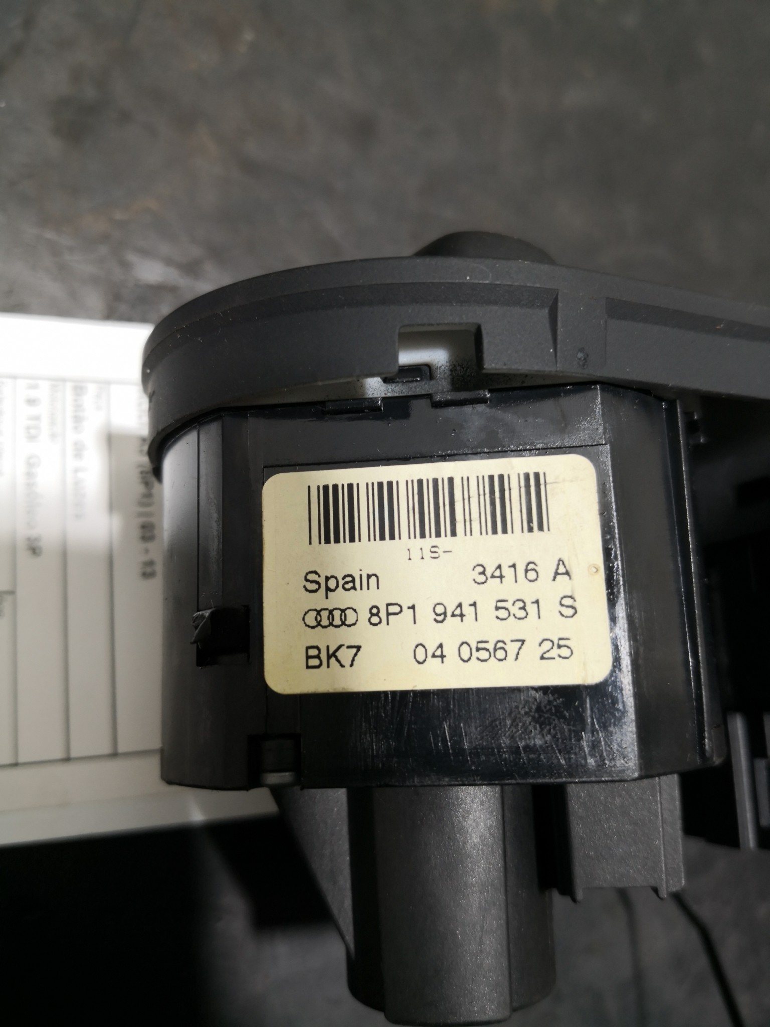 Botão de Luzes AUDI A3 (8P1) | 03 - 13 Imagem-3