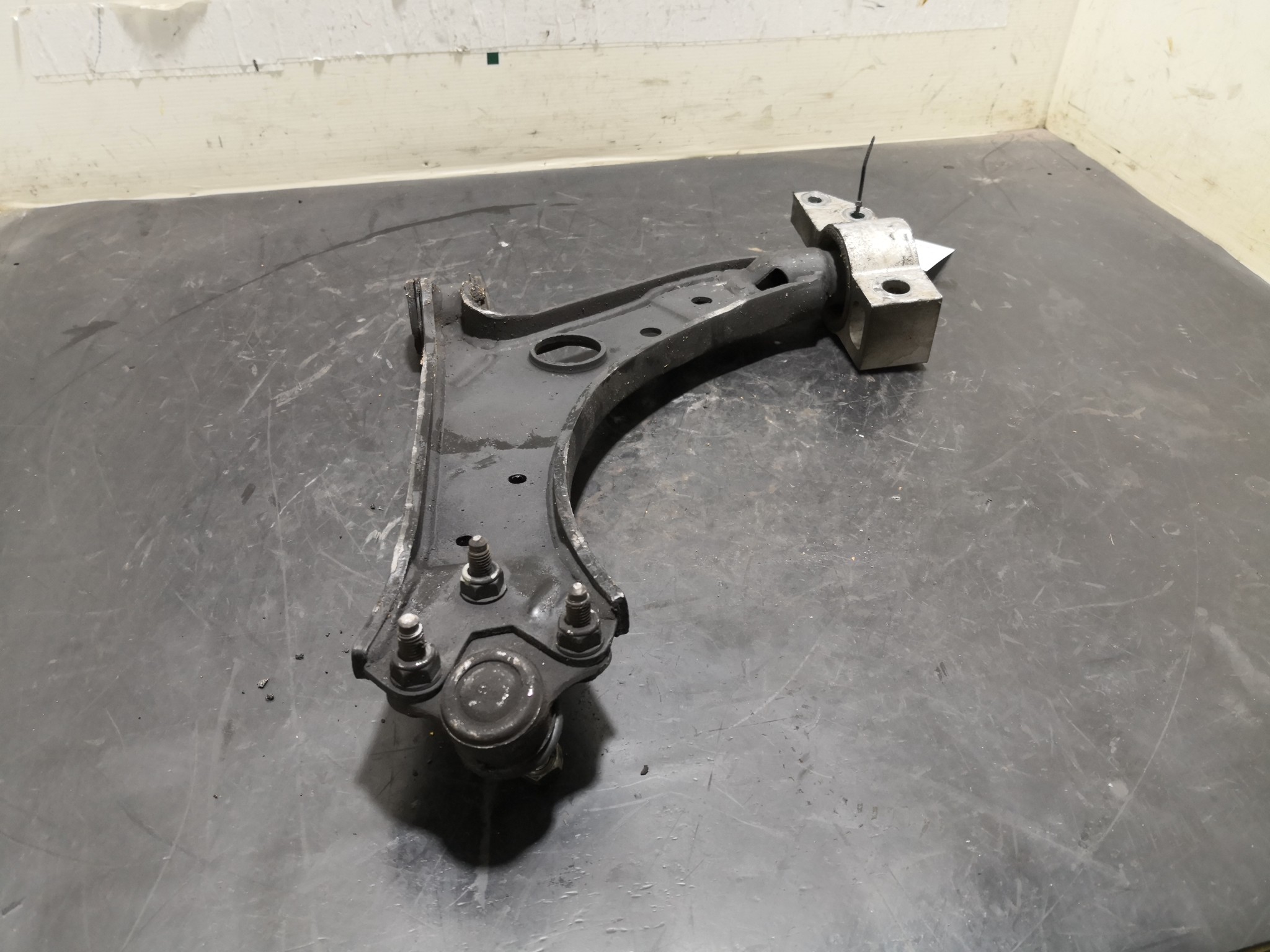 Braço Suspensão Frente Dto AUDI A3 (8P1) | 03 - 13 Imagem-2