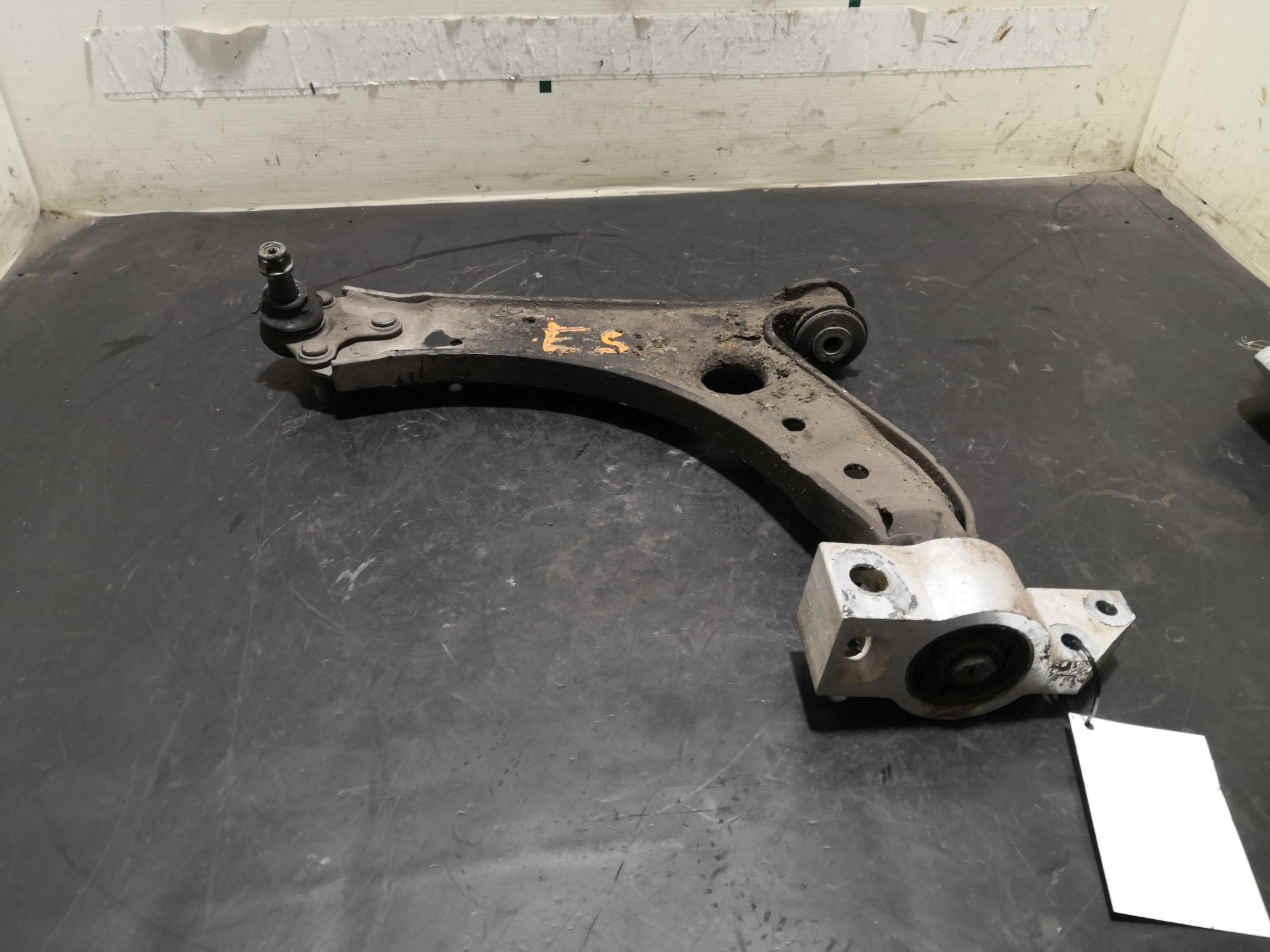 Braço Suspensão Frente Esq AUDI - ID S_104084