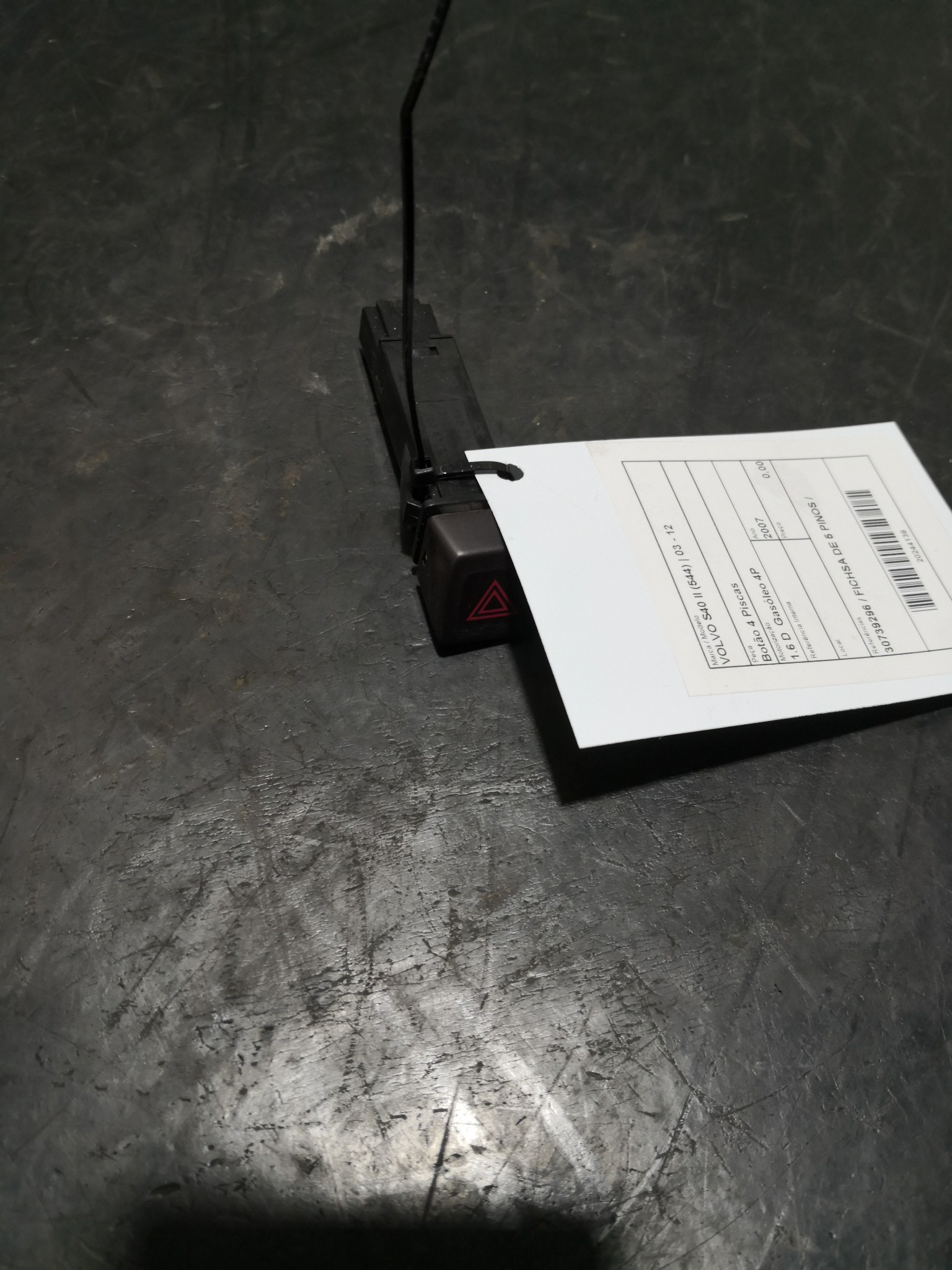 Botão 4 Piscas VOLVO S40 II (544) | 03 - 12 Imagem-1