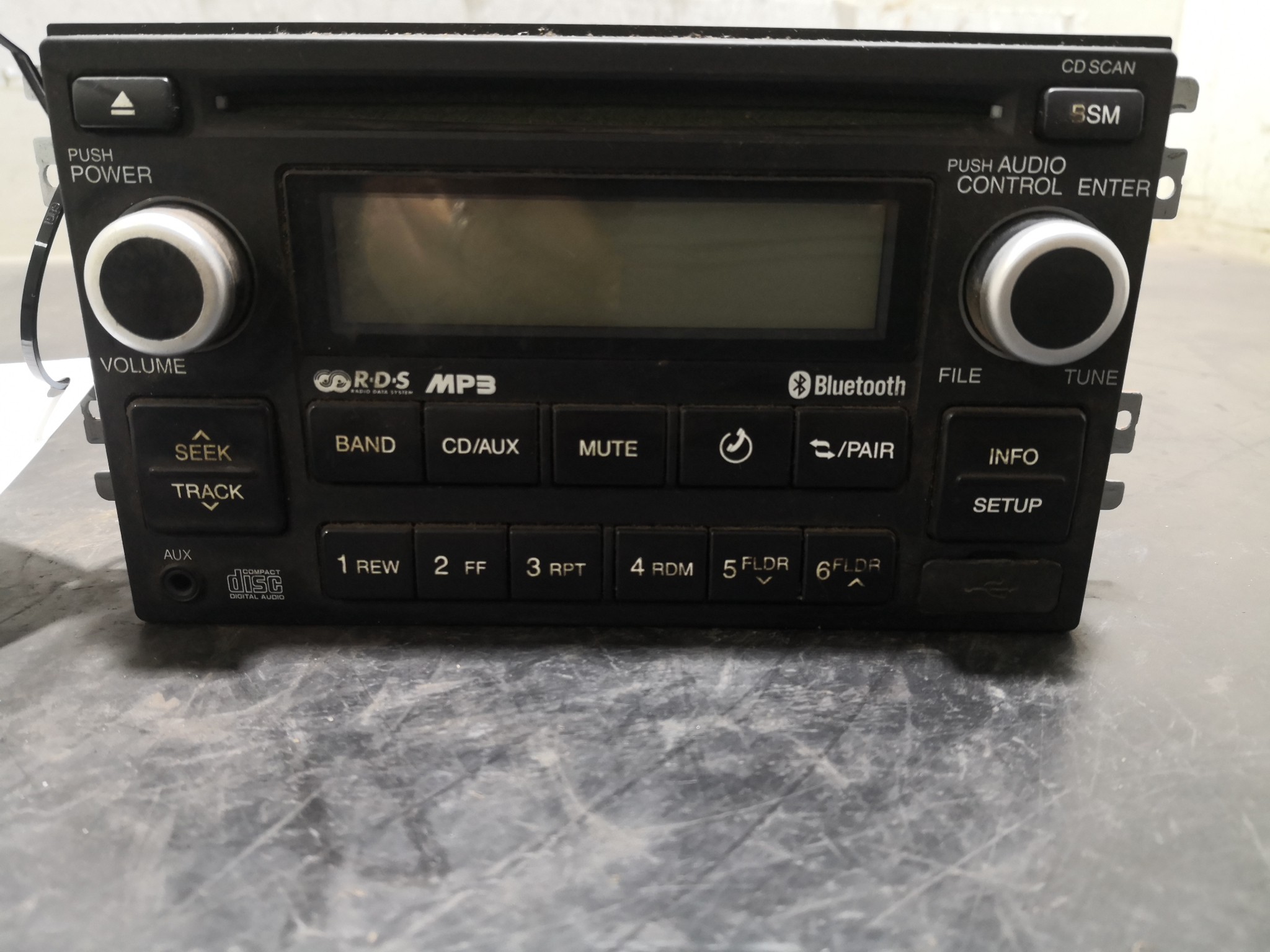 Rádio HYUNDAI - ID S_104159