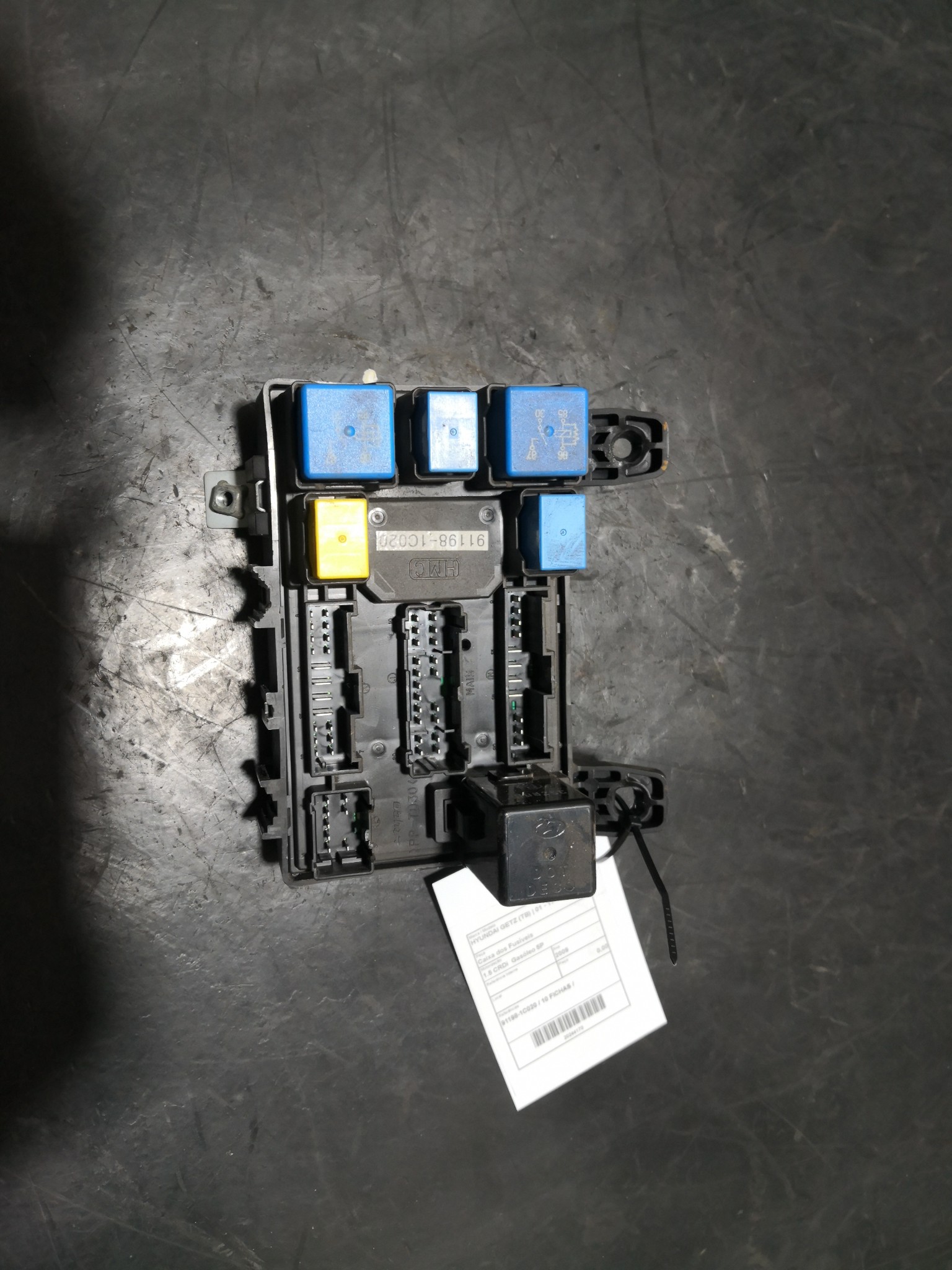 Caixa dos Fusíveis HYUNDAI GETZ (TB) | 01 - 11 Imagem-3