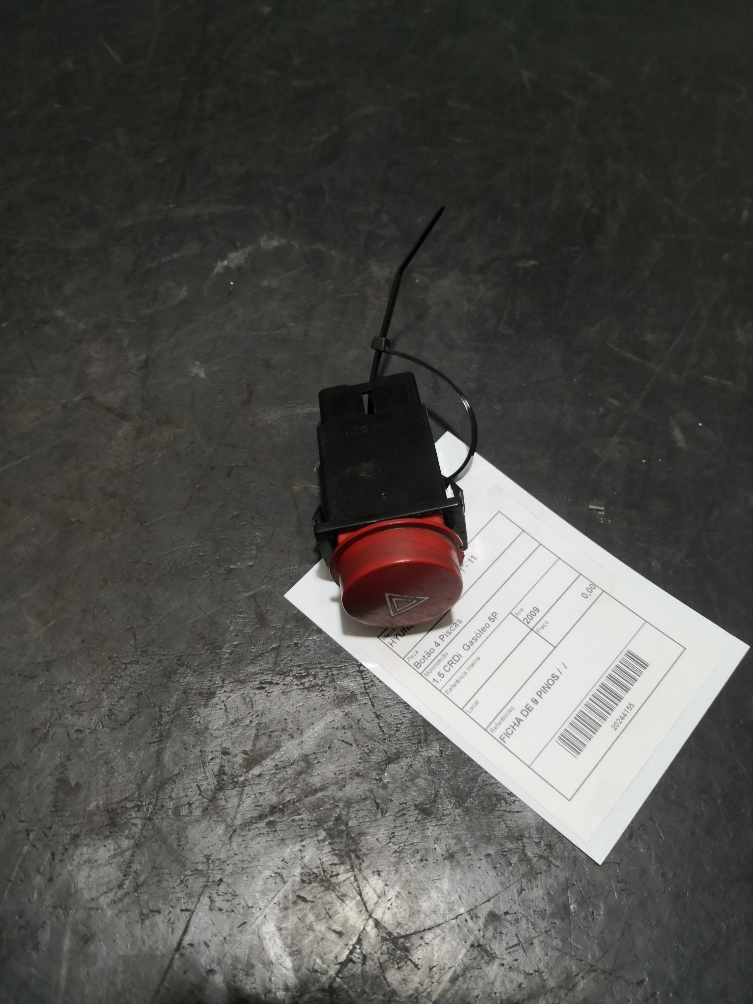 Botão 4 Piscas HYUNDAI GETZ (TB) | 01 - 11 Imagem-1