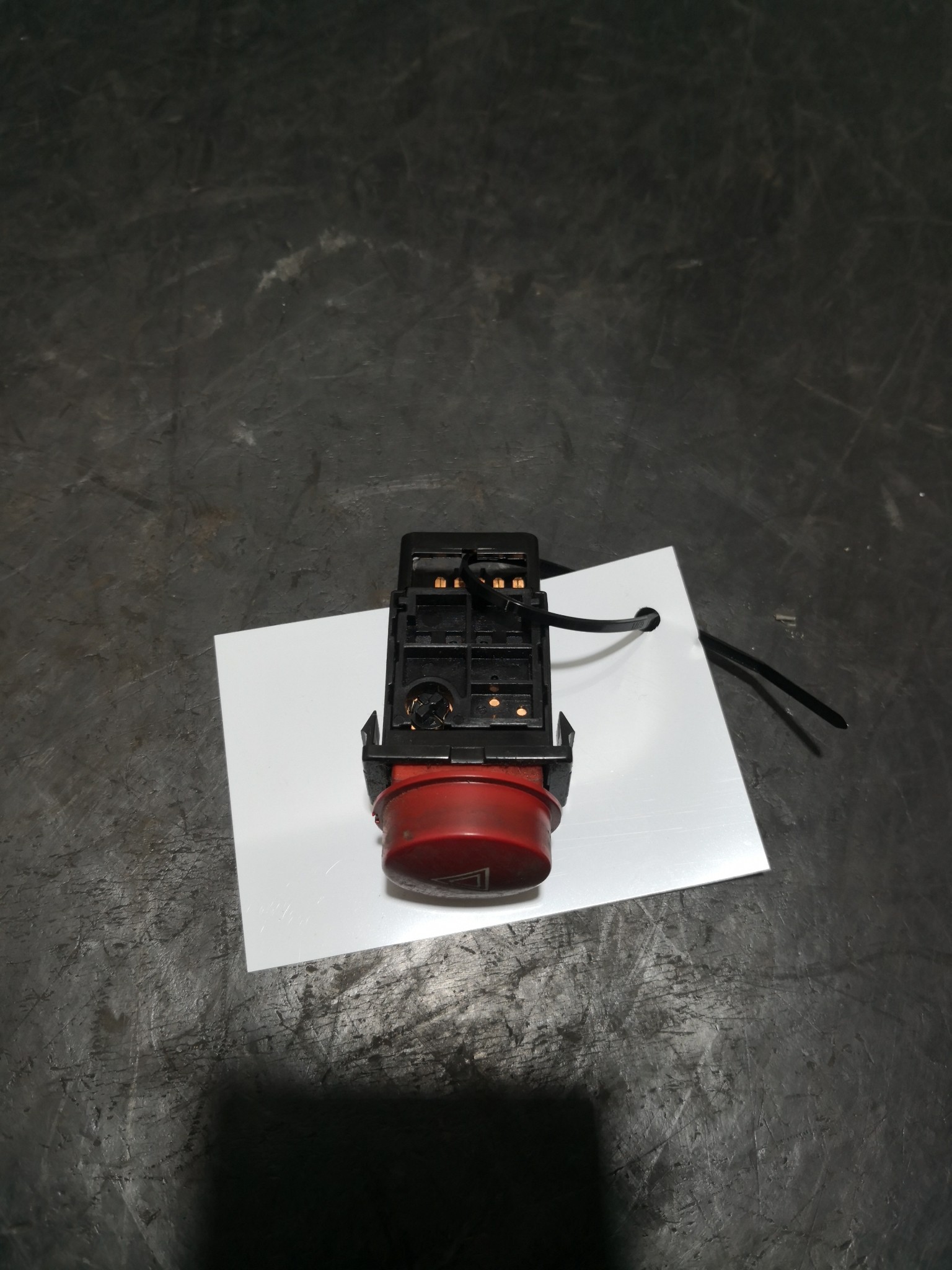 Botão 4 Piscas HYUNDAI GETZ (TB) | 01 - 11 Imagem-2