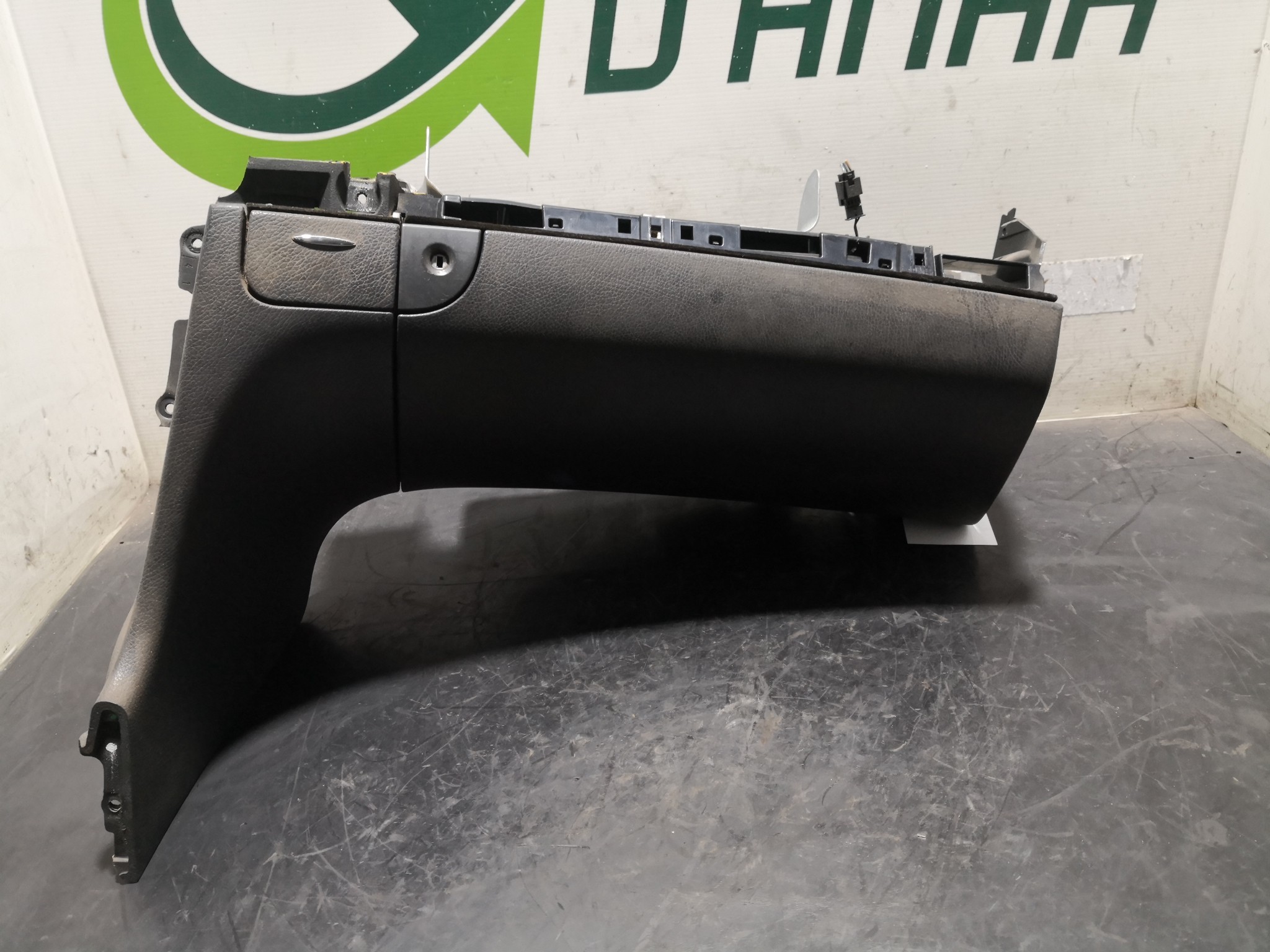 Porta Luvas MERCEDES-BENZ - ID S_104178