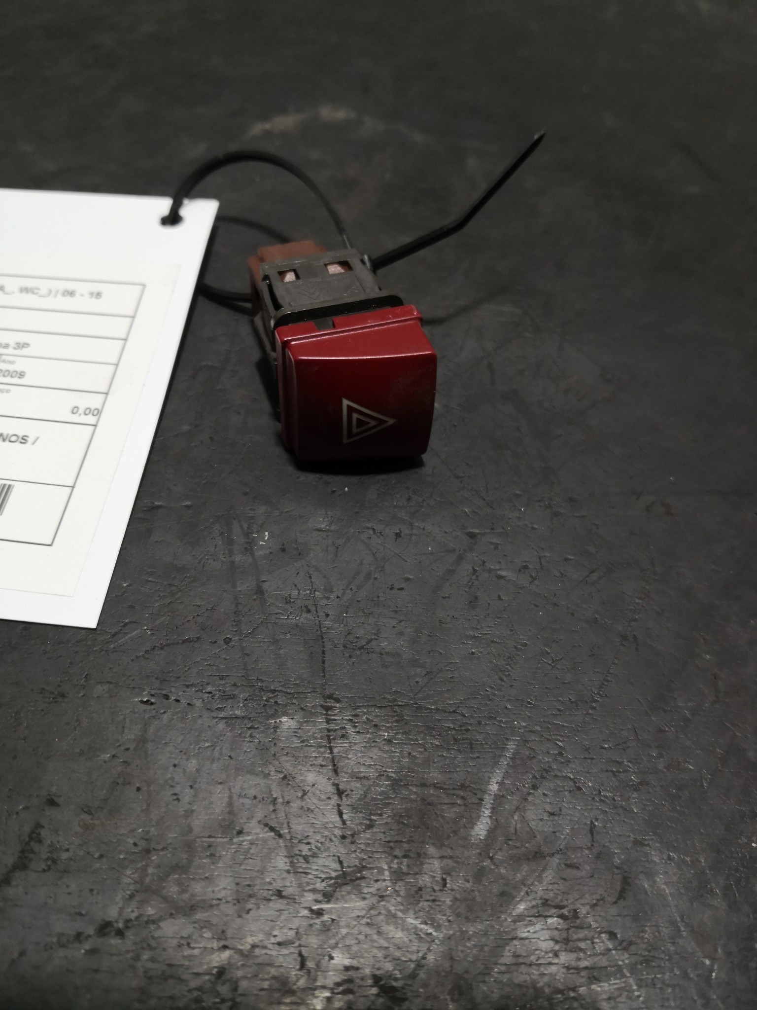 Botão 4 Piscas PEUGEOT - ID S_104265