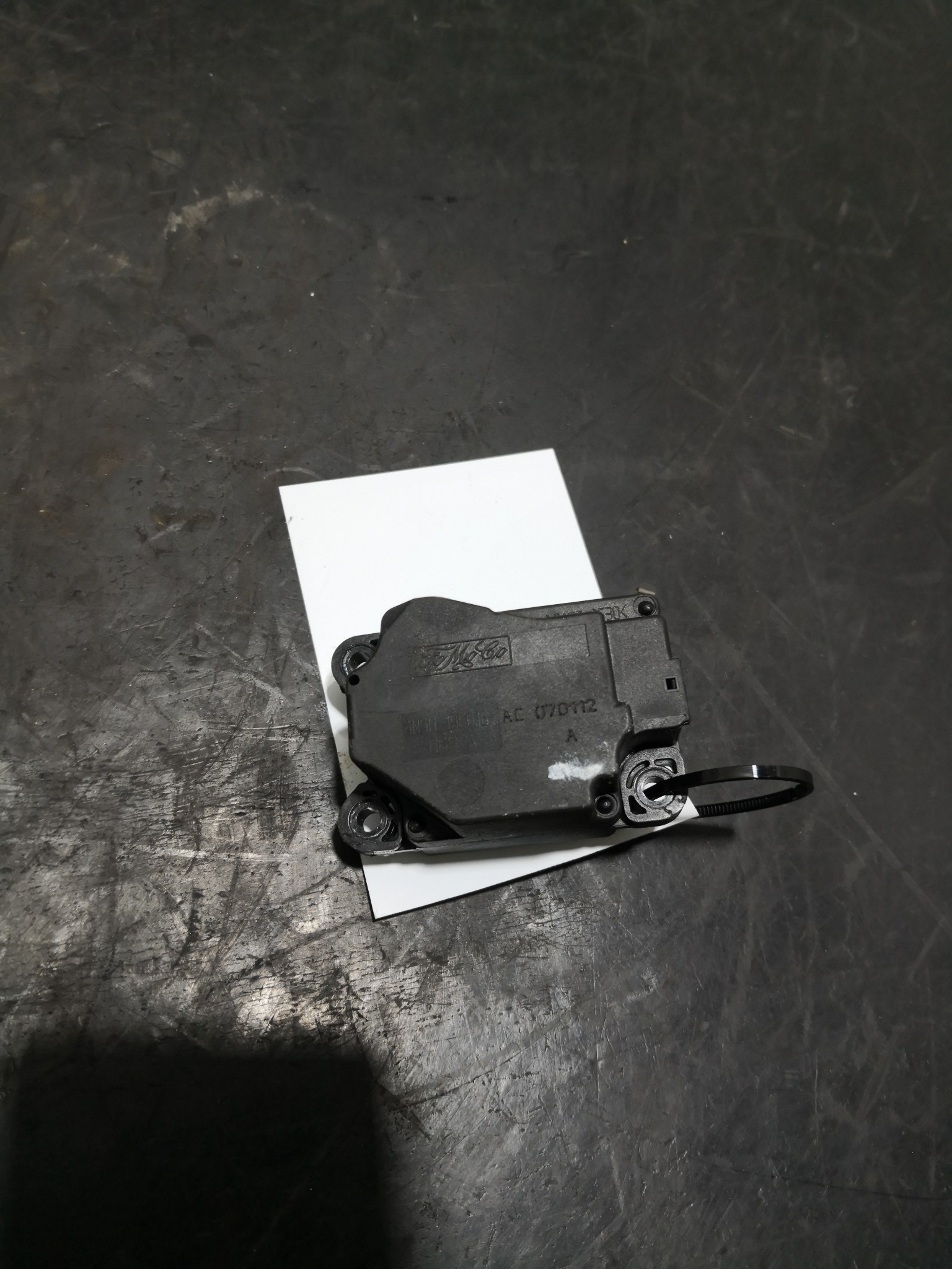 Motor de Comporta VOLVO C30 (533) | 06 - 13 Imagem-1