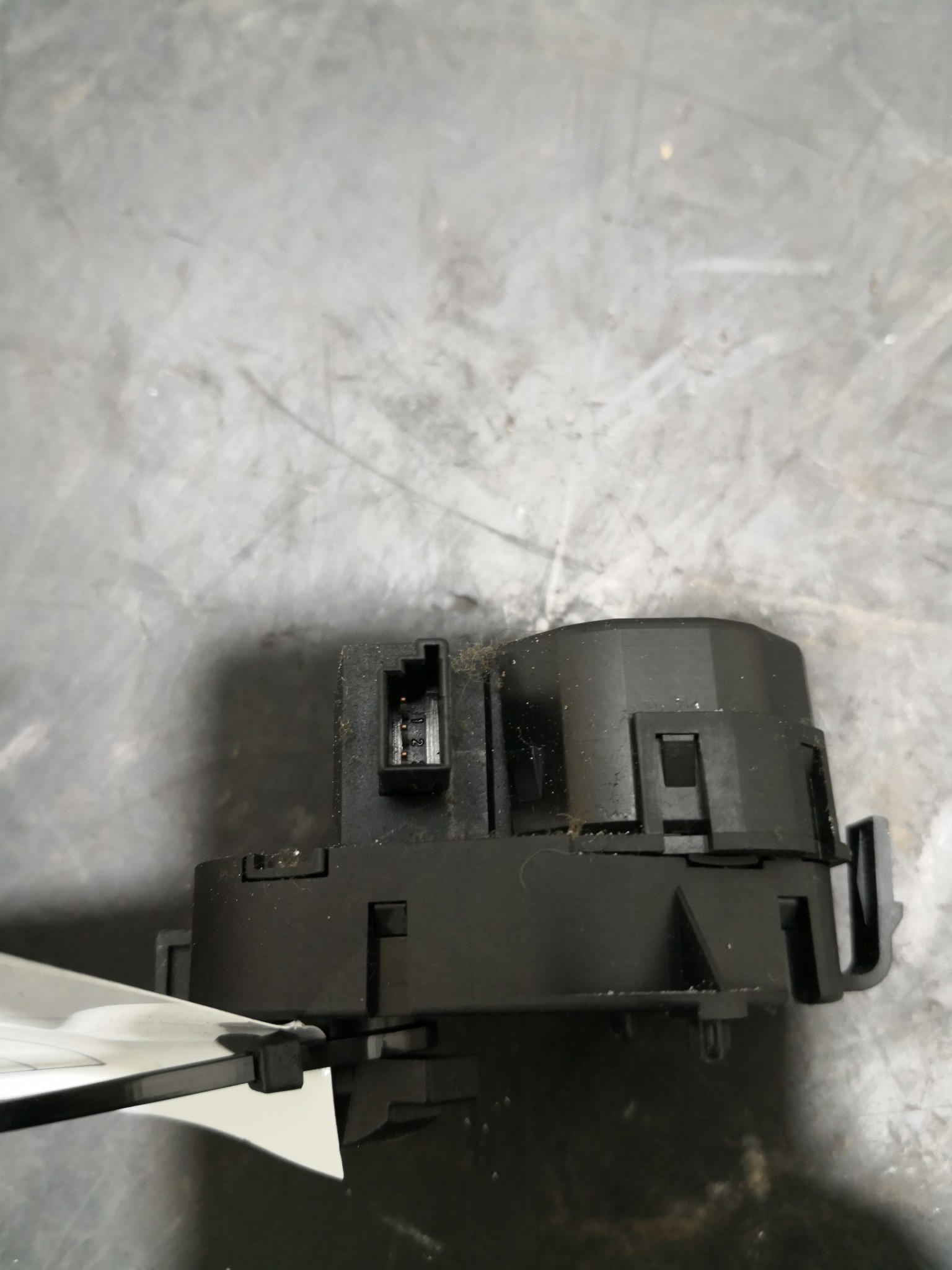 Motor de Comporta BMW 5 Touring (E61) | 04 - 10 Imagem-2