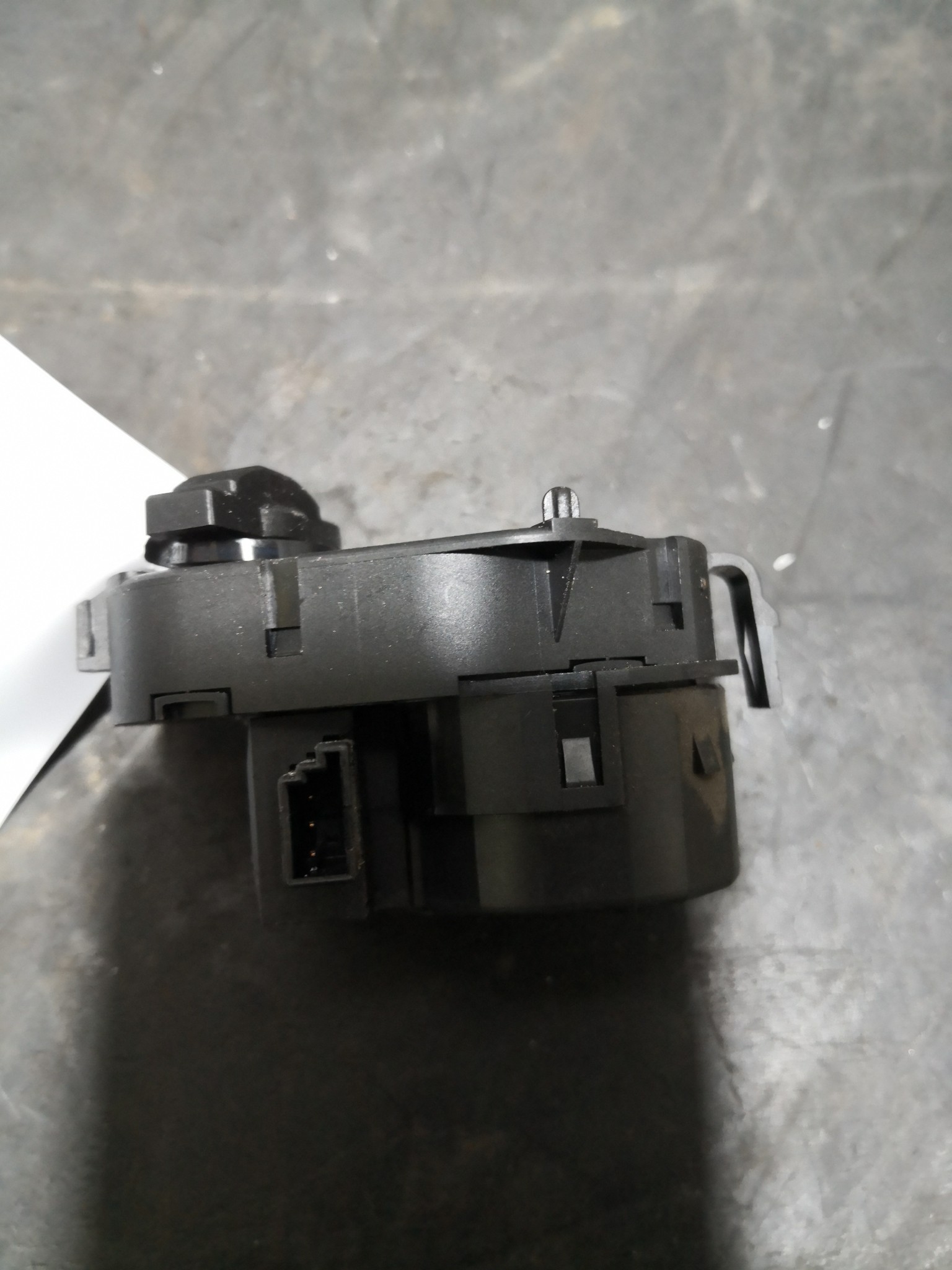 Motor de Comporta BMW 5 Touring (E61) | 04 - 10 Imagem-1