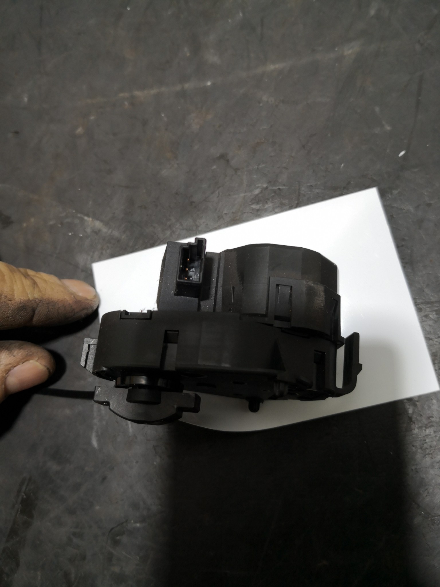 Motor de Comporta BMW 5 Touring (E61) | 04 - 10 Imagem-2