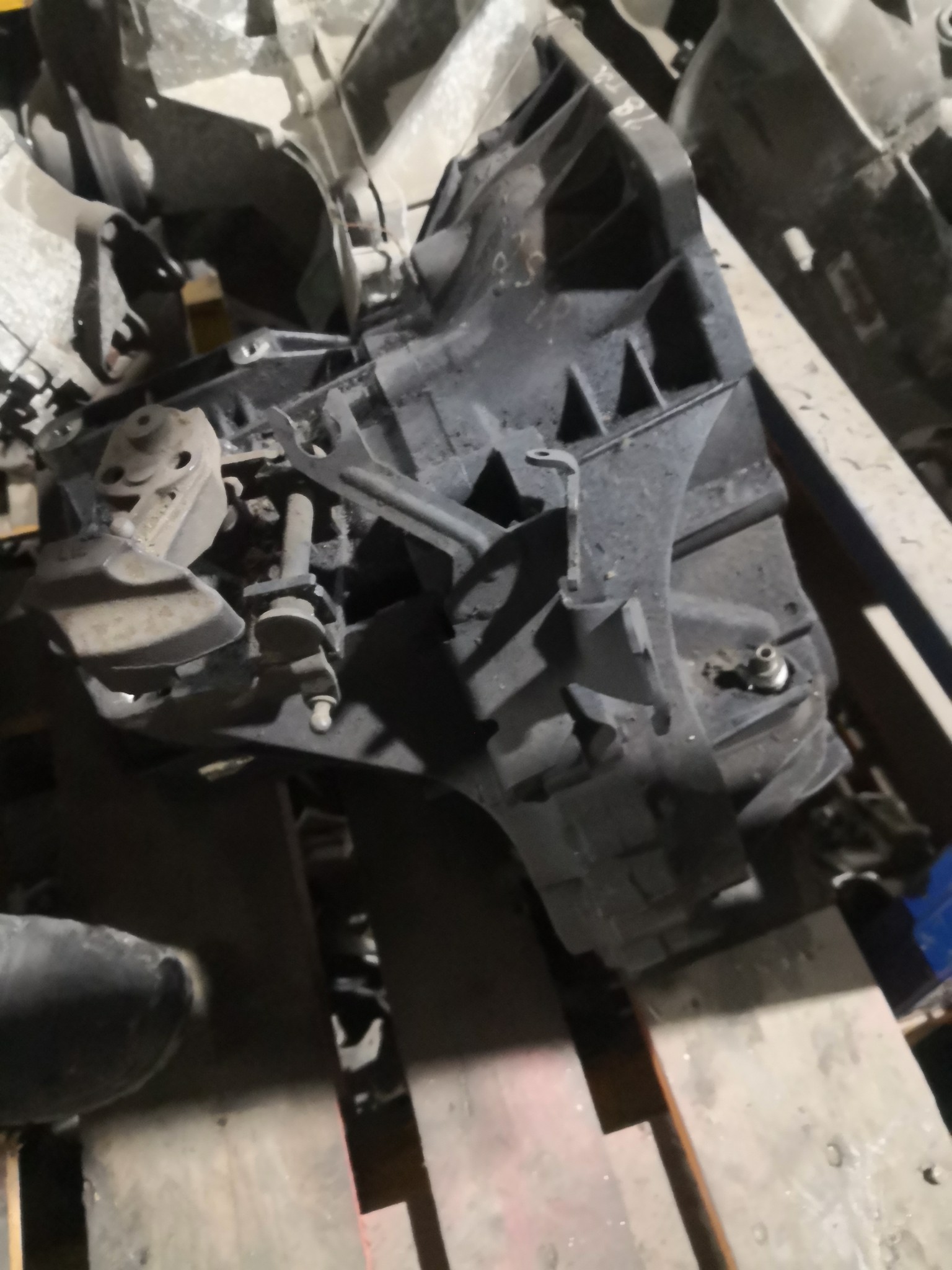 Caixa de Velocidades FORD FOCUS Turnier (DNW) | 99 - 07 Imagem-1