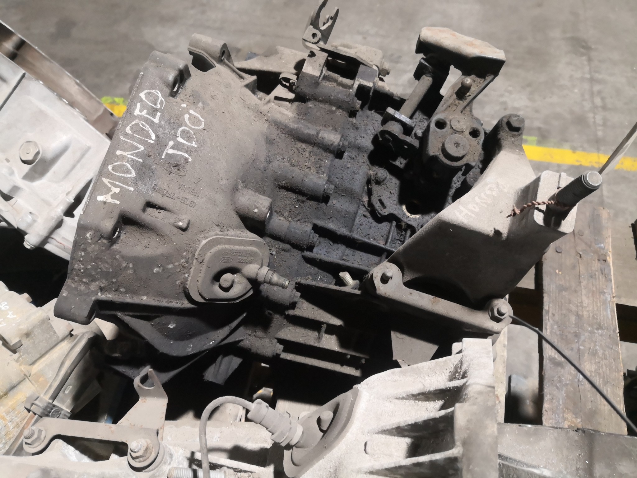 Caixa de Velocidades FORD - ID S_28160