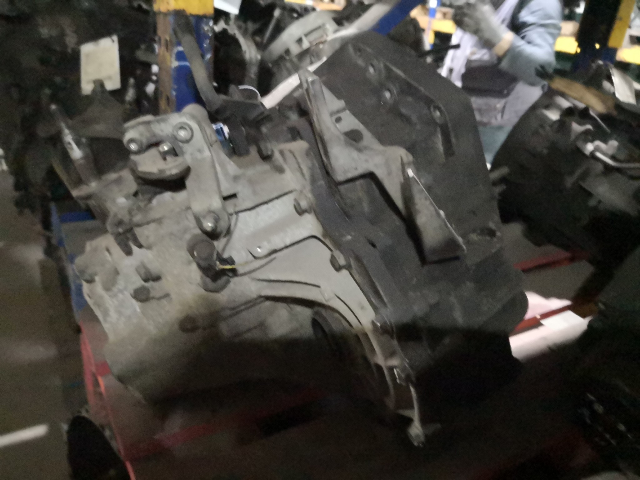 Caixa de Velocidades RENAULT MEGANE II (BM0/1_, CM0/1_) | 01 - 12 Imagem-1