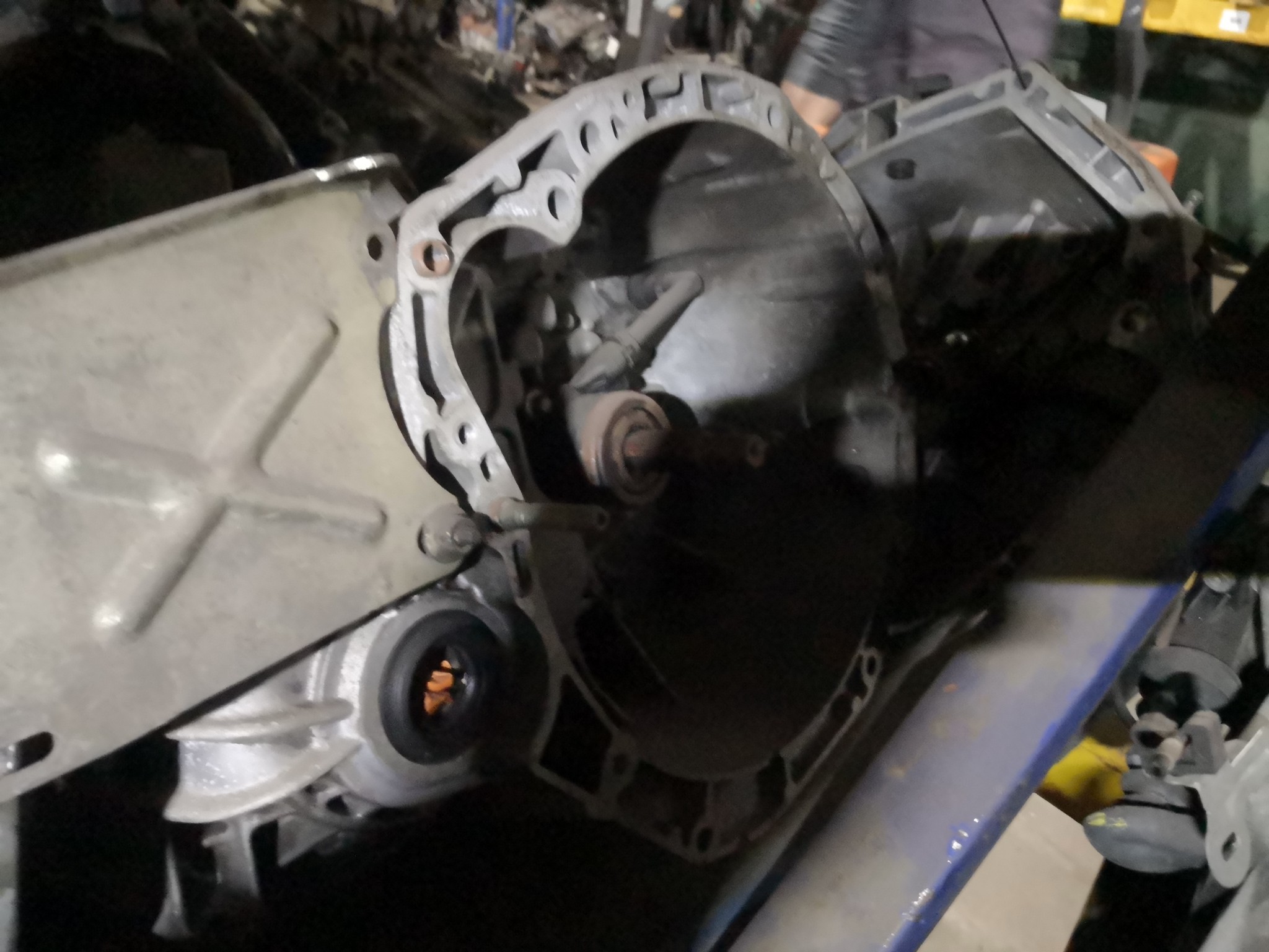 Caixa de Velocidades RENAULT MEGANE II (BM0/1_, CM0/1_) | 01 - 12 Imagem-1