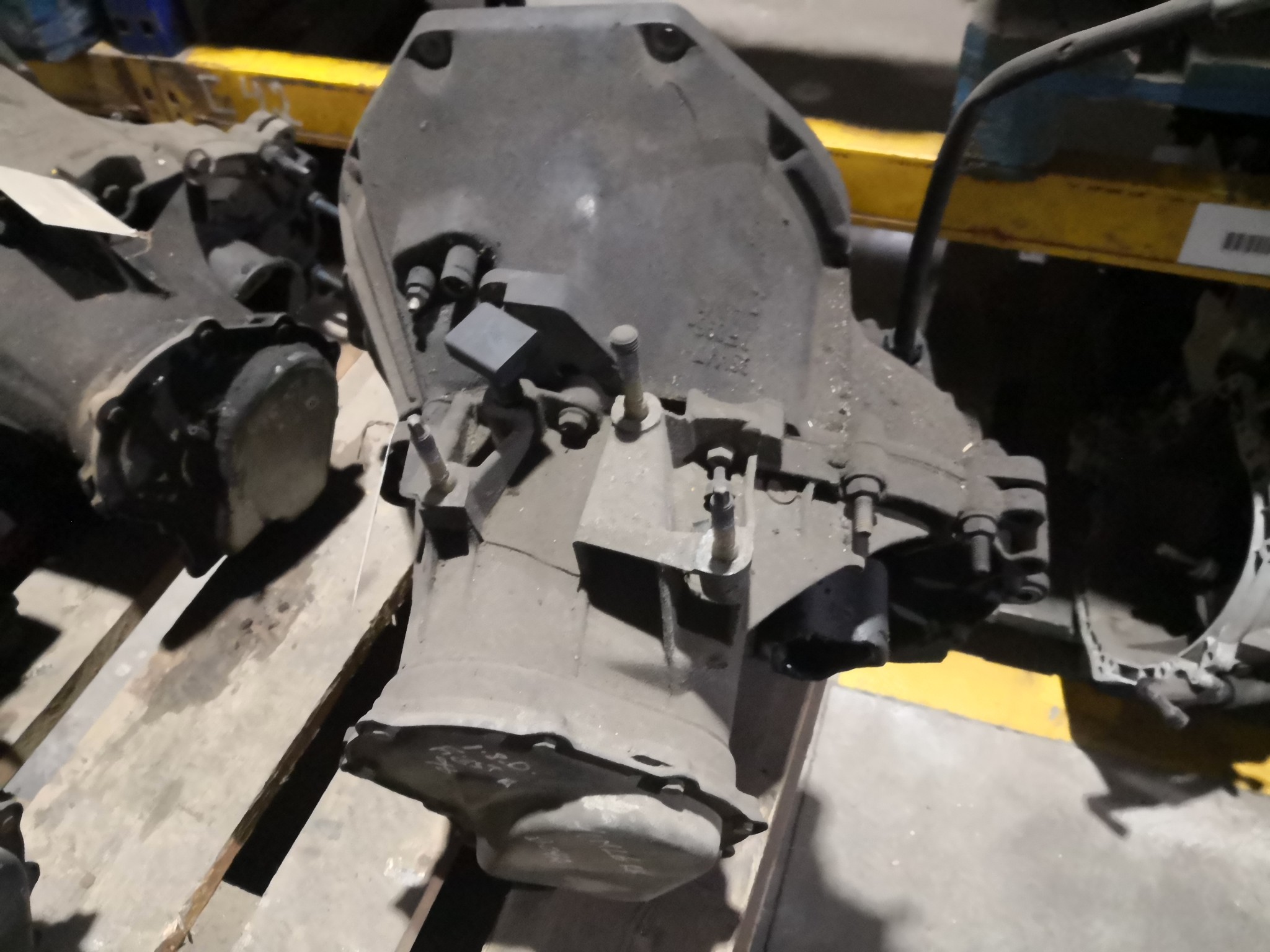 Caixa de Velocidades FORD - ID S_28526