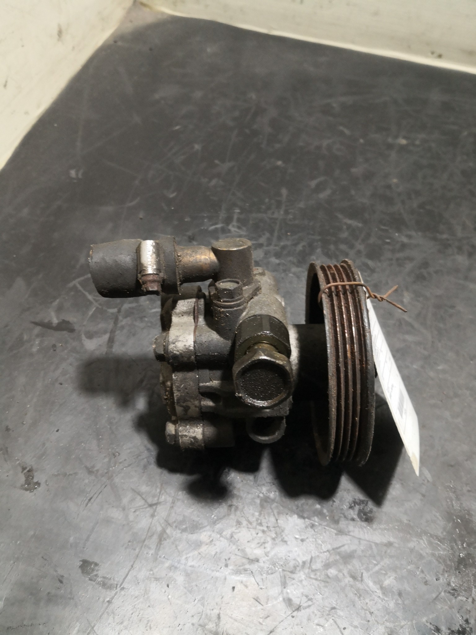 Bomba Direção Assistida NISSAN LARGO (C23) | 91 - 01 Imagem-1