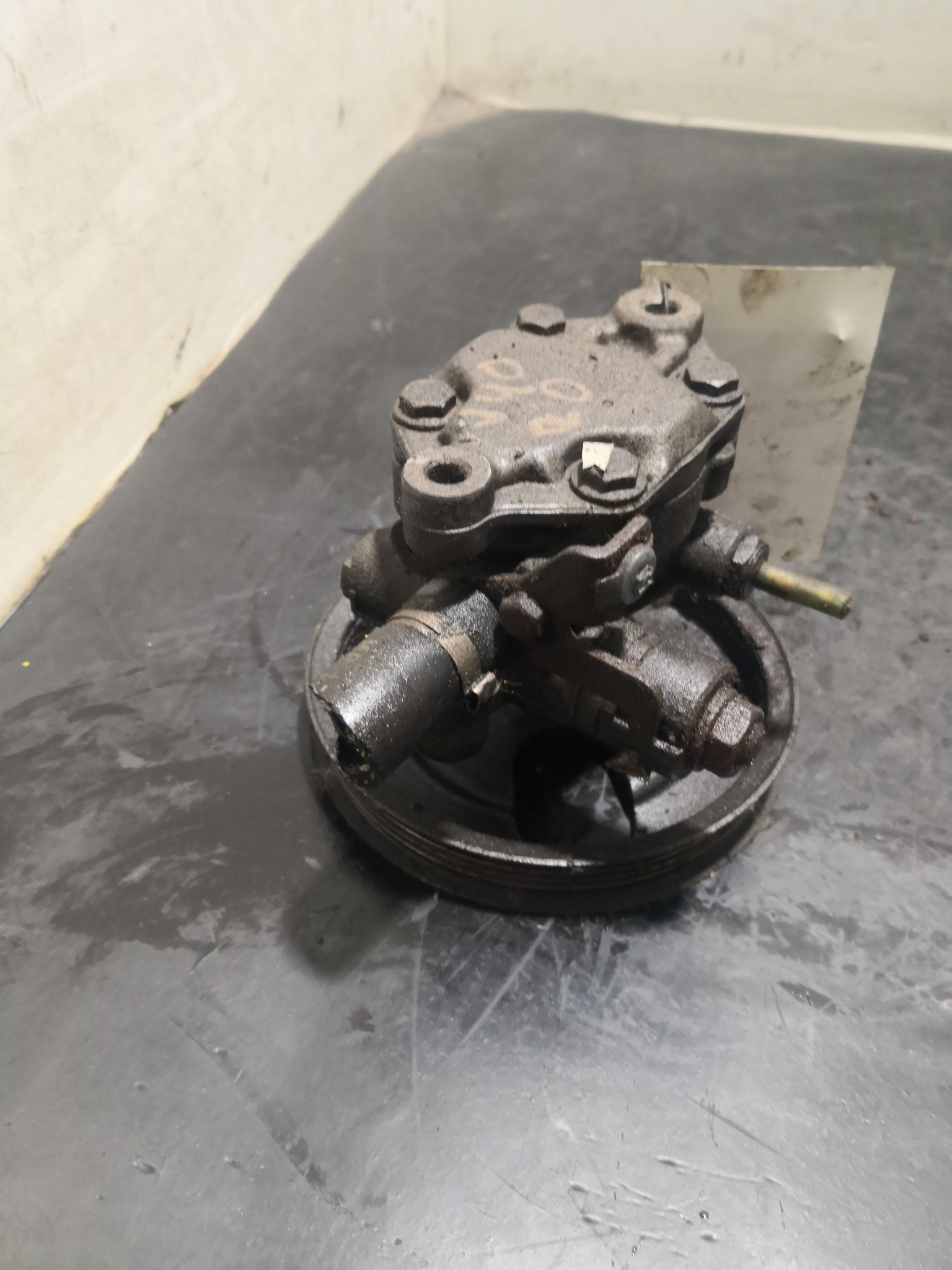 Bomba Direção Assistida VOLVO V40 Combi (645) | 95 - 04 Imagem-1